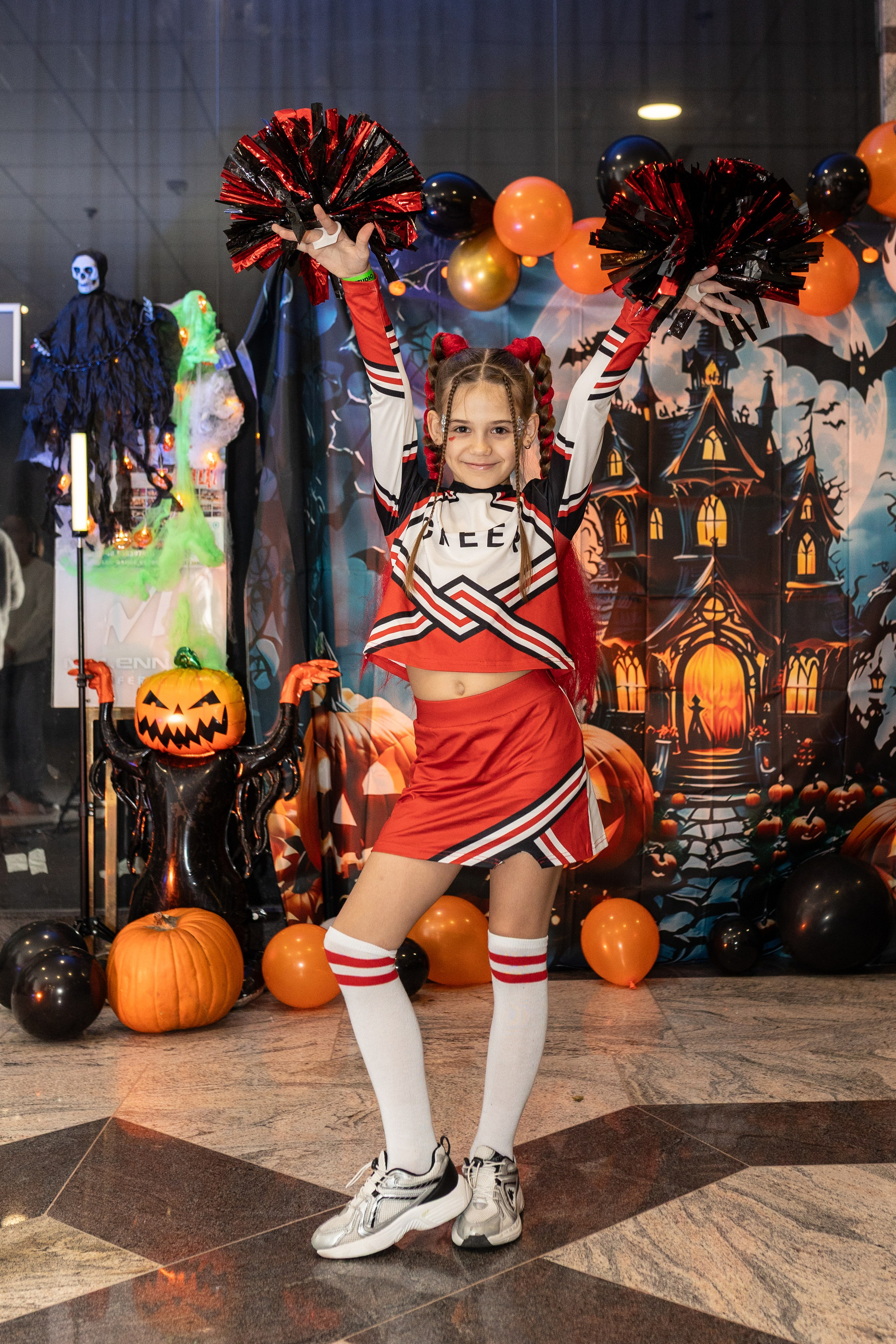 Leo dance studio Helloween 2025. Семейный и детский фотограф в Варшаве Мила Бобровская