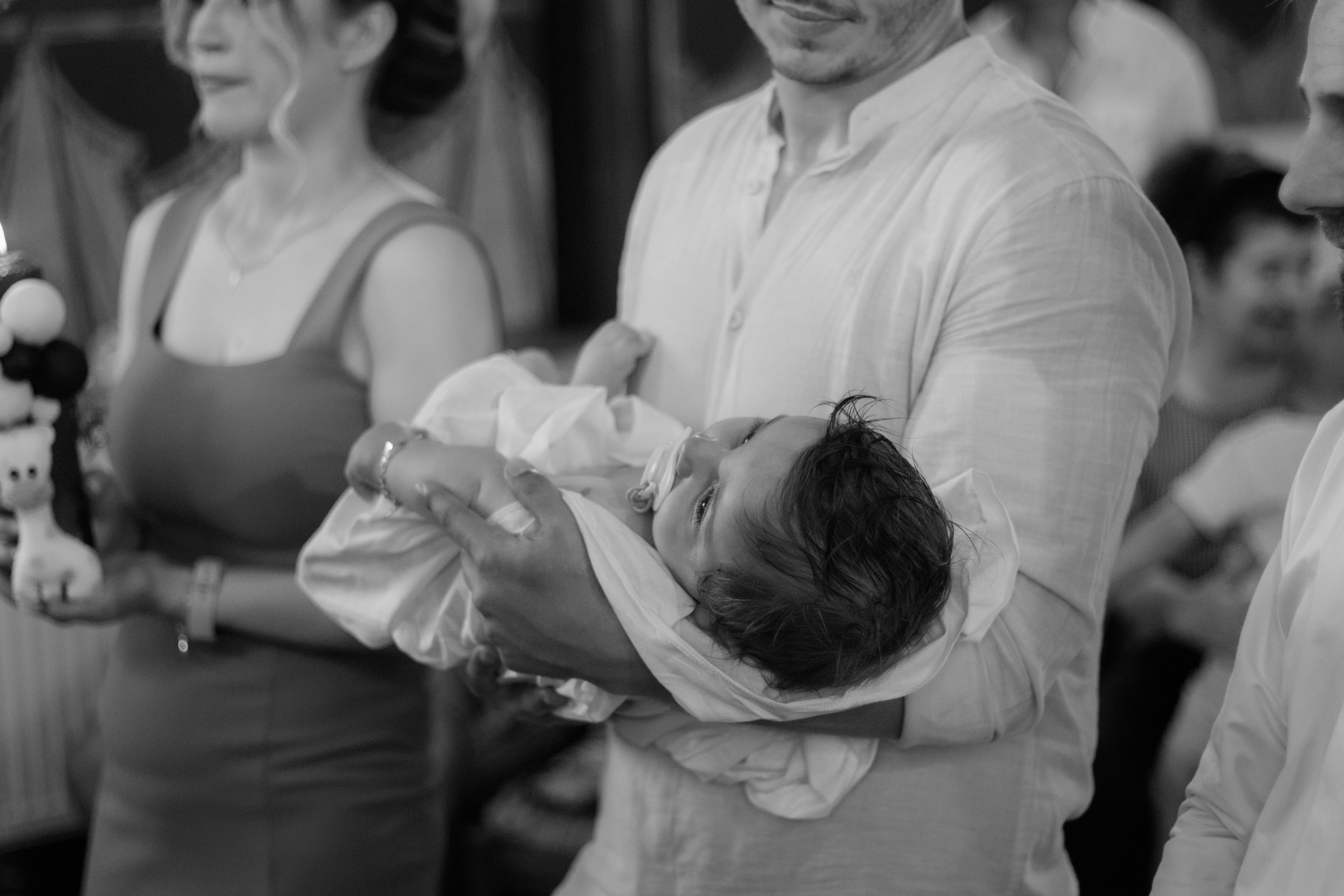 Louis Ionut. Fotograf si videograf — evenimente si studio