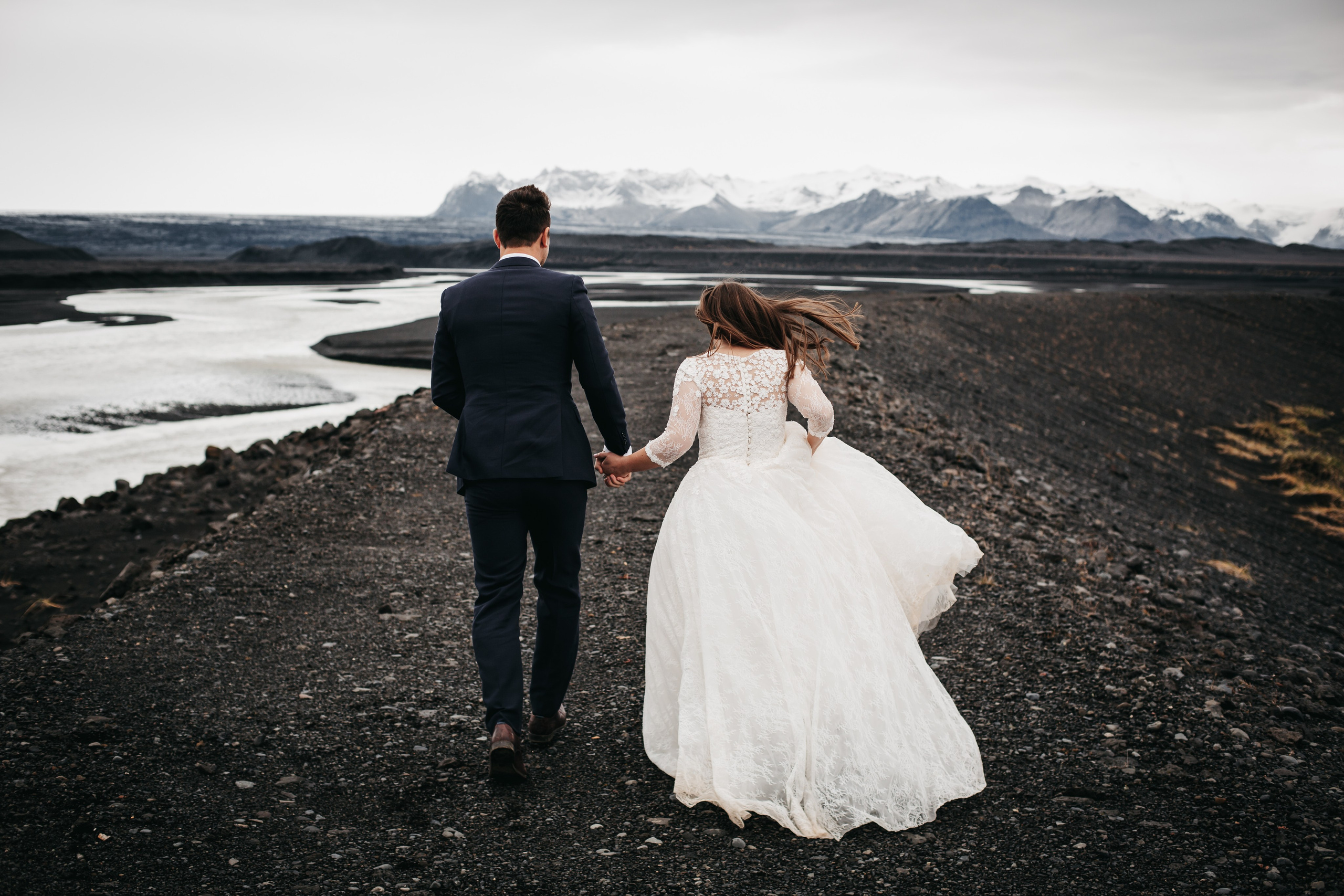 B & A. Fotograf Nunta Iasi - Hearts & Pictures