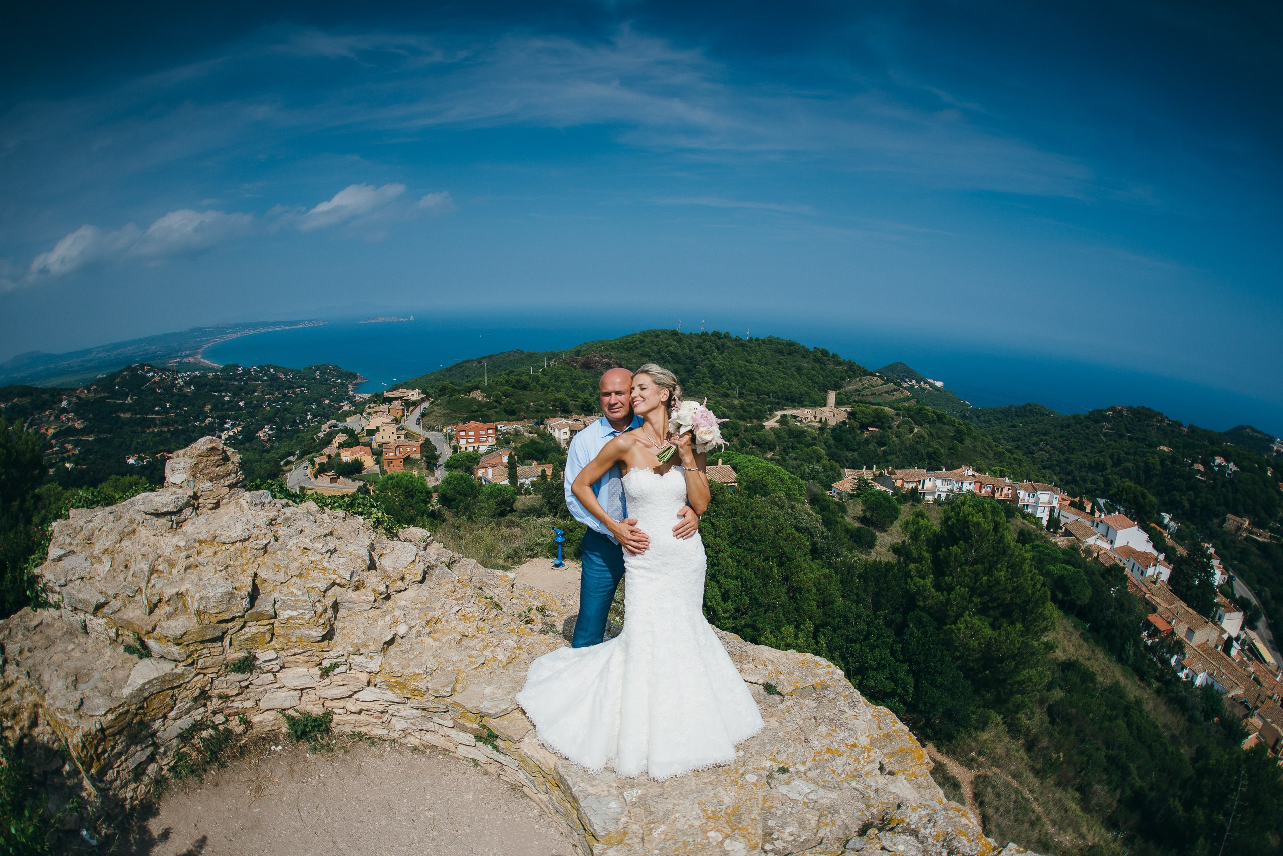 Boda de Aleksandr&Julia en Mas Falet 1682. Fotógrafo profesional Bilbao
