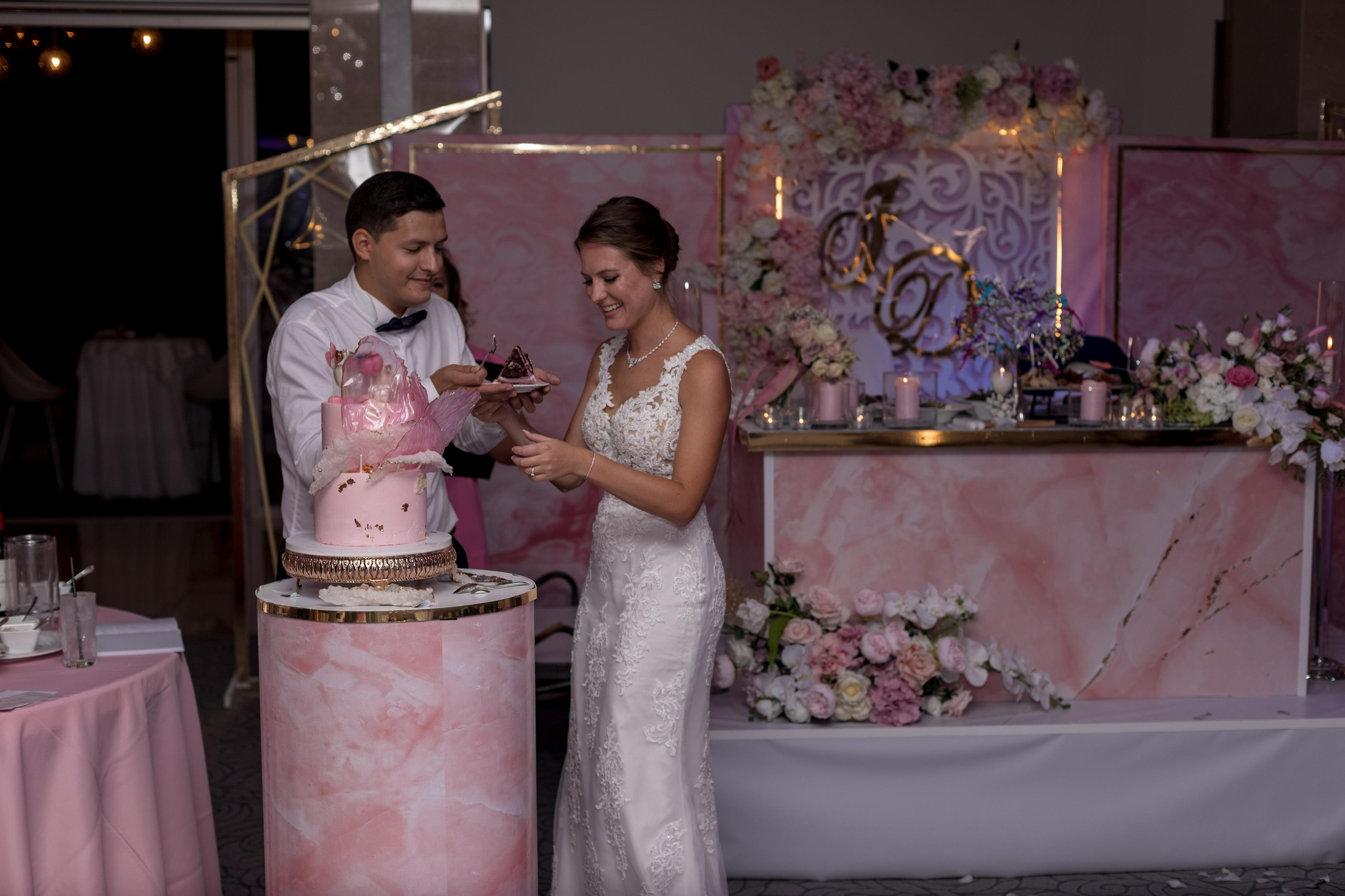 Свадебная фотосессия в Crown Plaza, Лимассол, Кипр