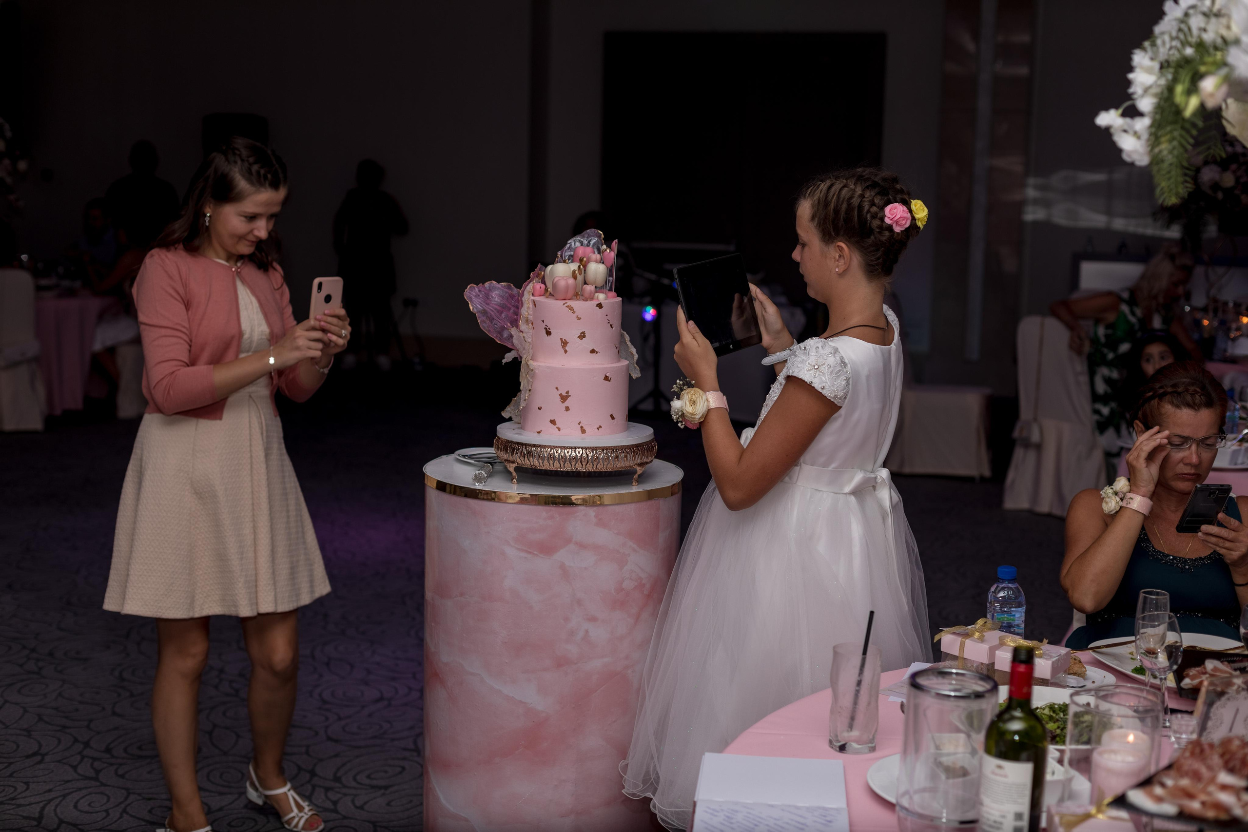 Свадебная фотосессия в Crown Plaza, Лимассол, Кипр