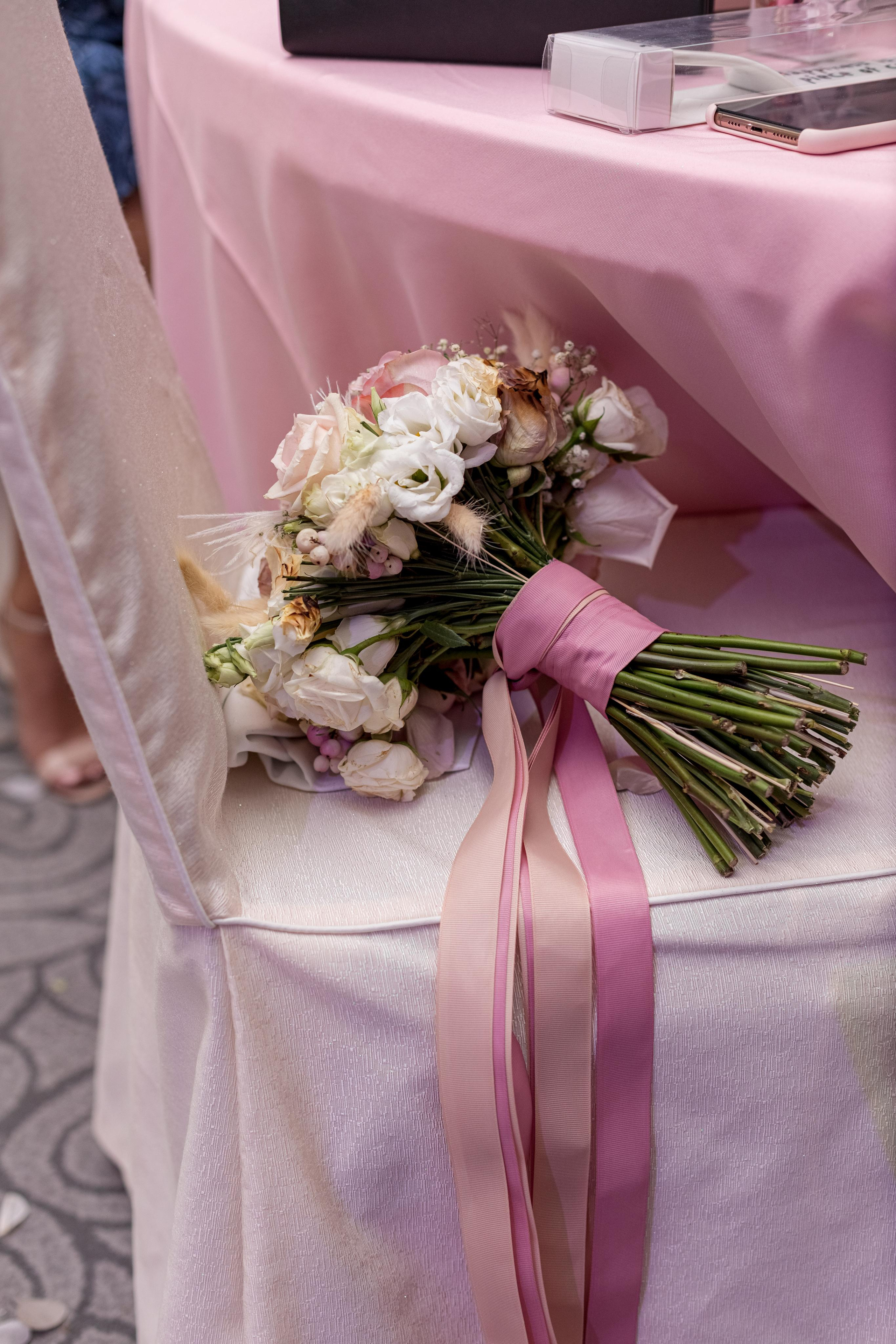 Свадебная фотосессия в Crown Plaza, Лимассол, Кипр