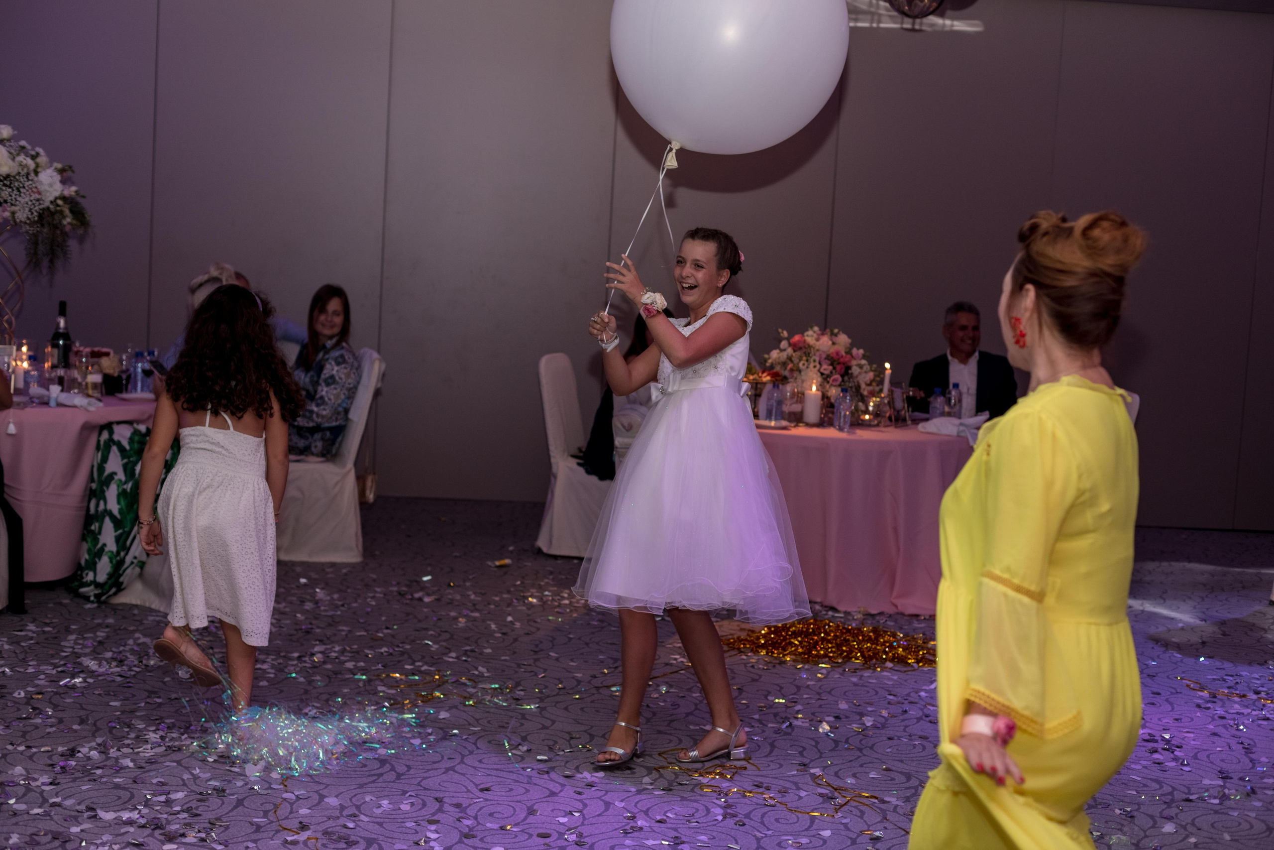 Свадебная фотосессия в Crown Plaza, Лимассол, Кипр