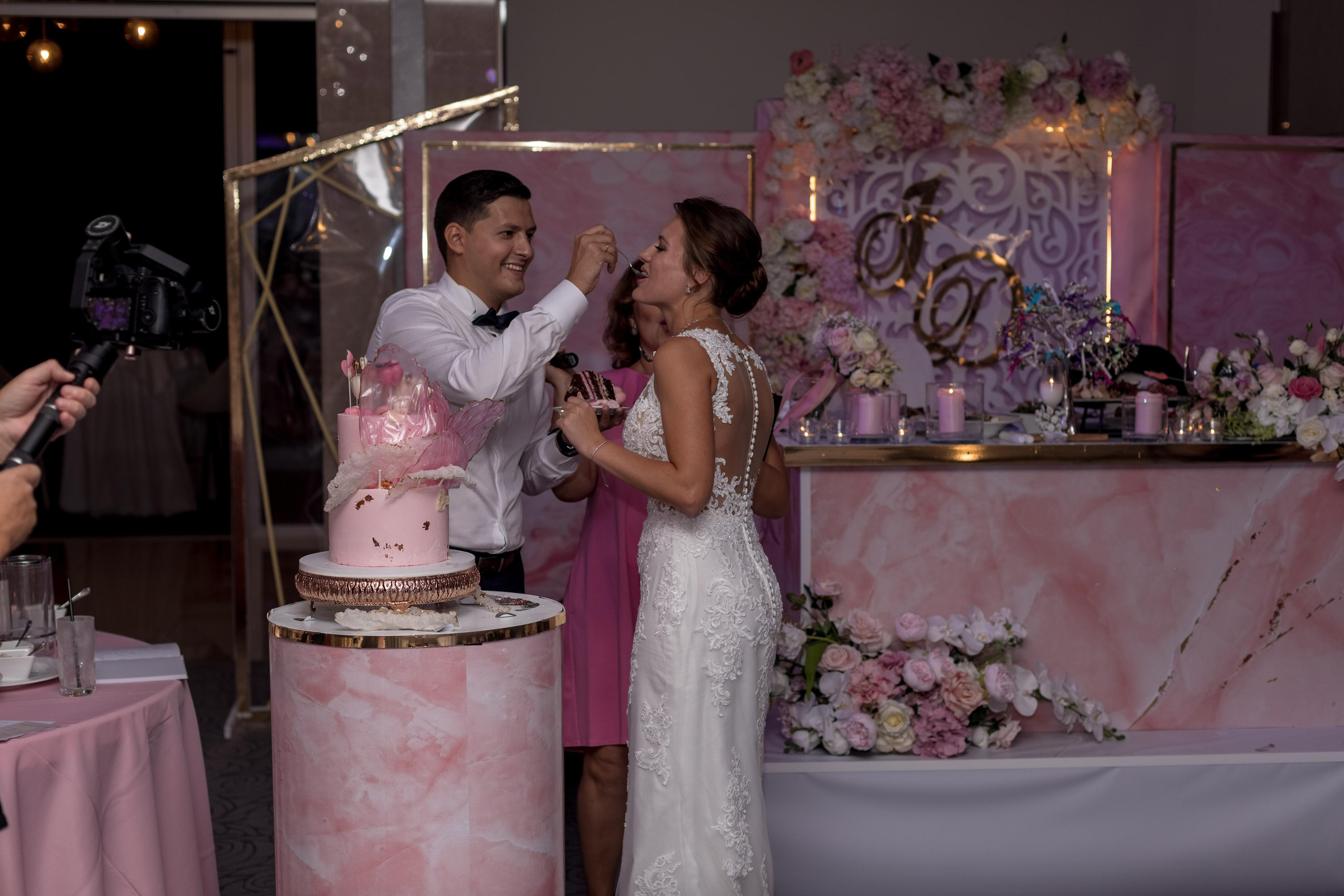 Свадебная фотосессия в Crown Plaza, Лимассол, Кипр