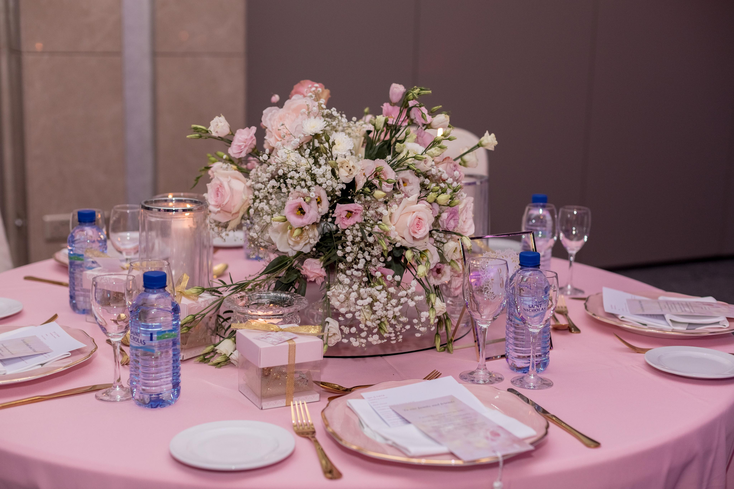 Свадебная фотосессия в Crown Plaza, Лимассол, Кипр