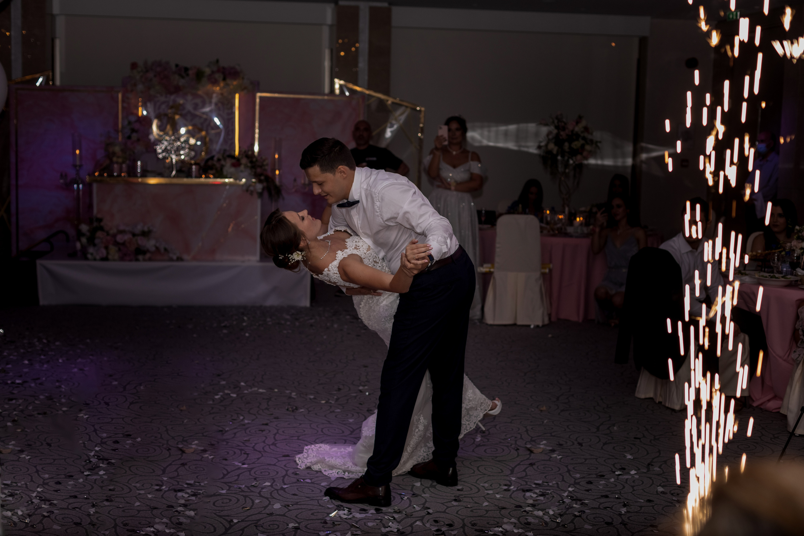 Свадебная фотосессия в Crown Plaza, Лимассол, Кипр