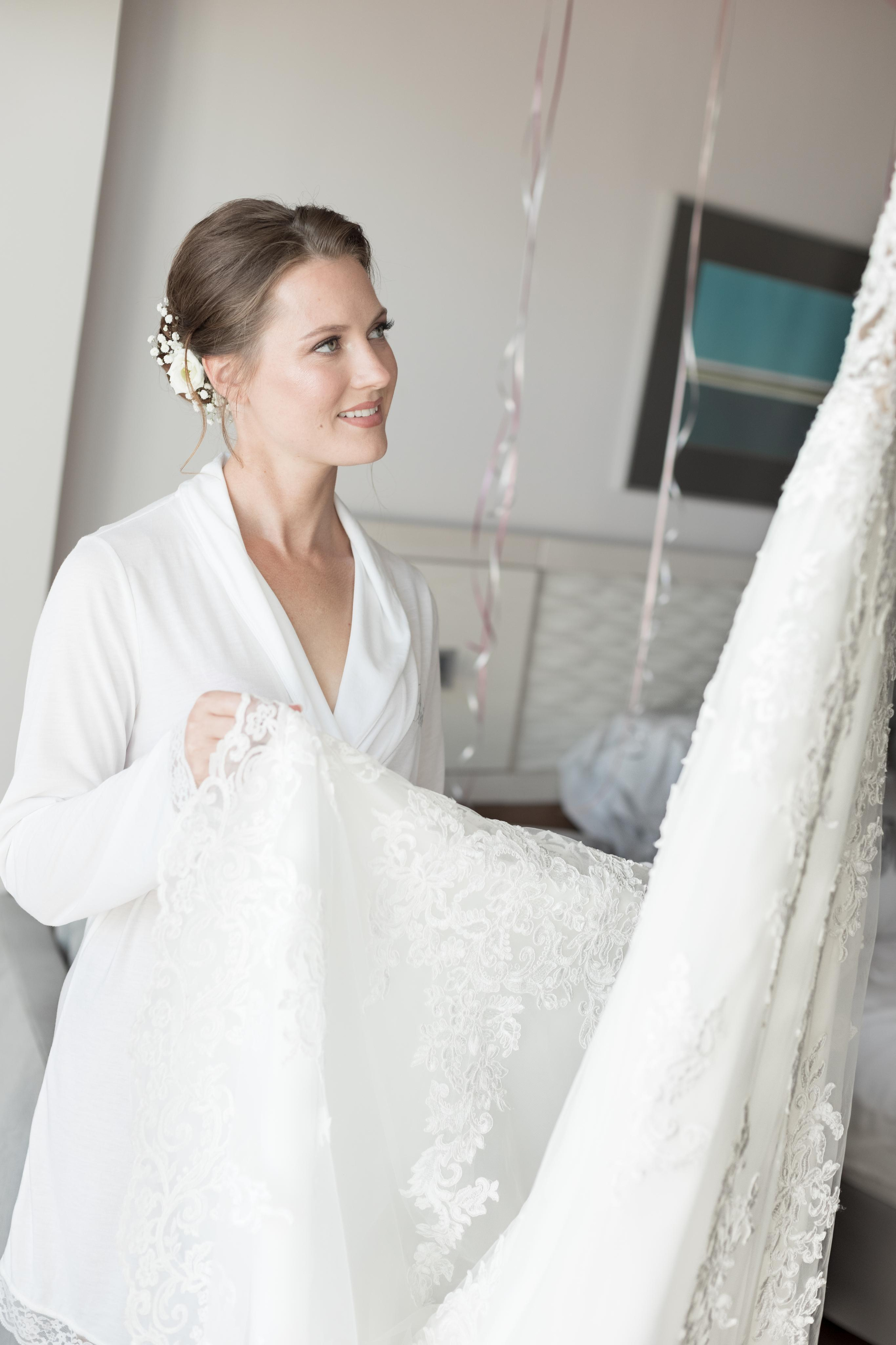 Свадебная фотосессия в Crown Plaza, Лимассол, Кипр