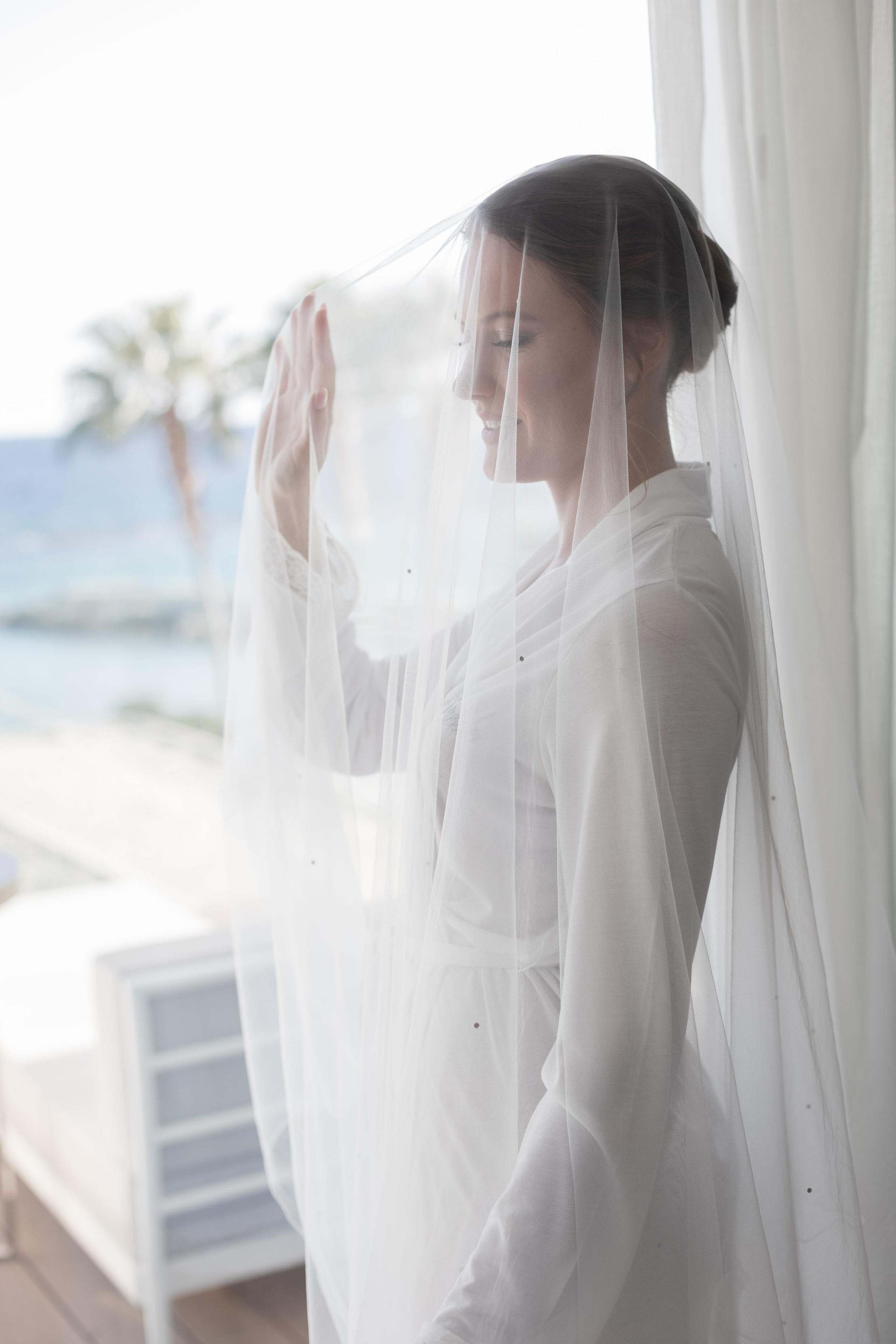 Свадебная фотосессия в Crown Plaza, Лимассол, Кипр