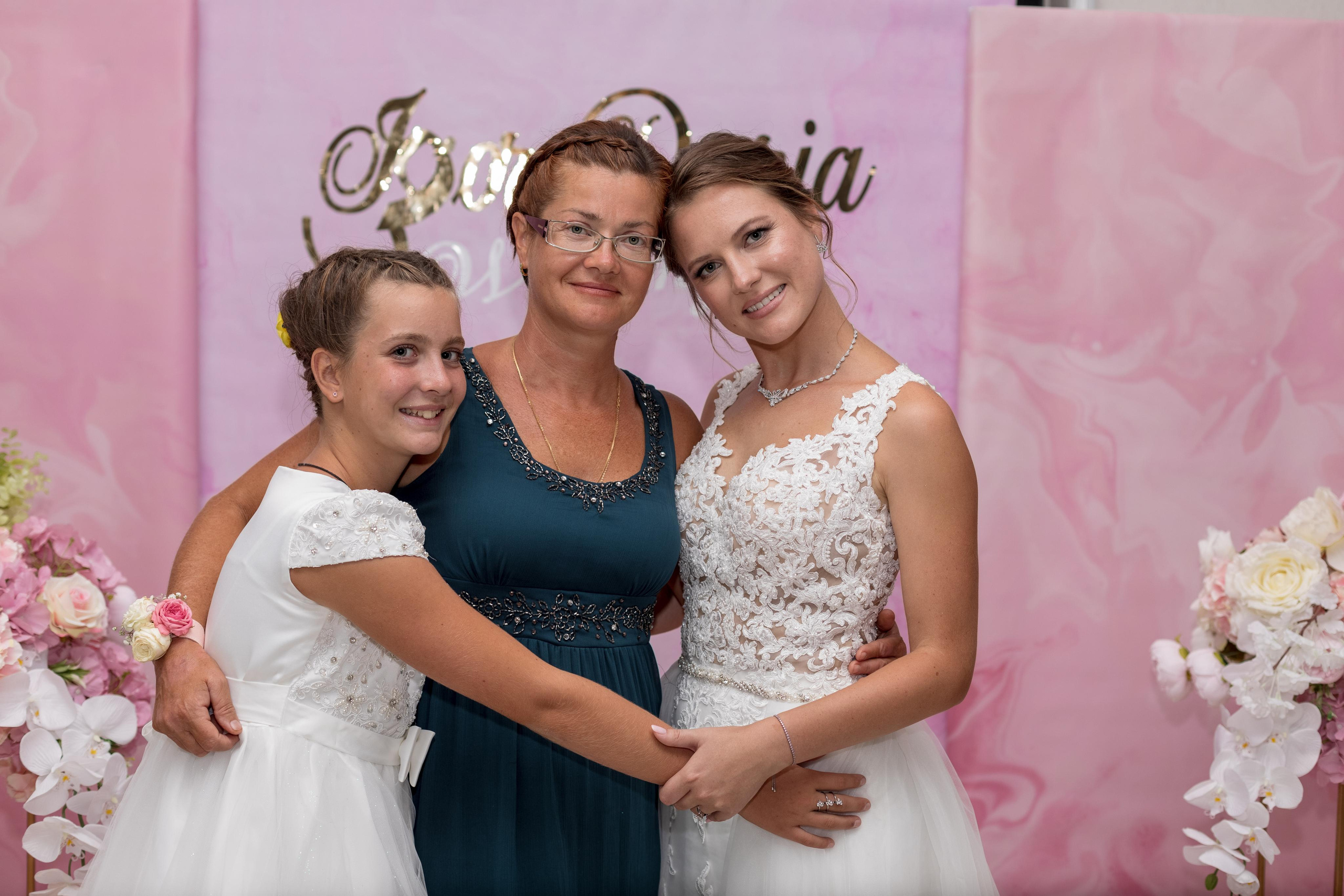 Свадебная фотосессия в Crown Plaza, Лимассол, Кипр