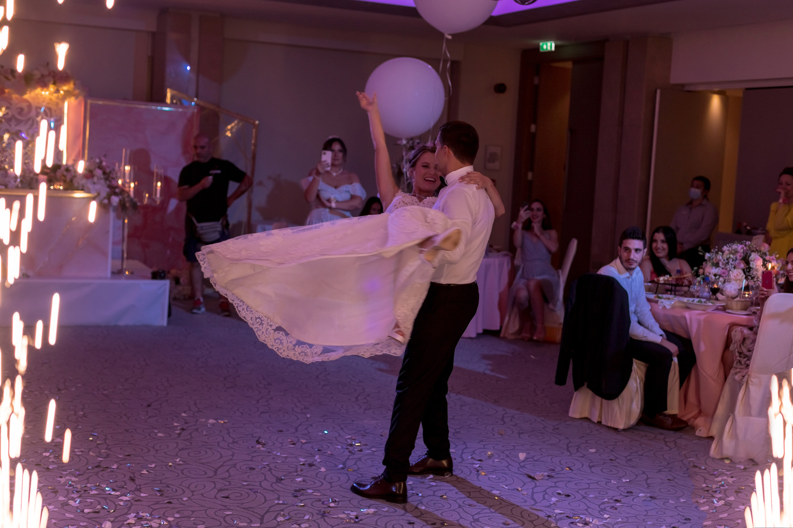 Свадебная фотосессия в Crown Plaza, Лимассол, Кипр