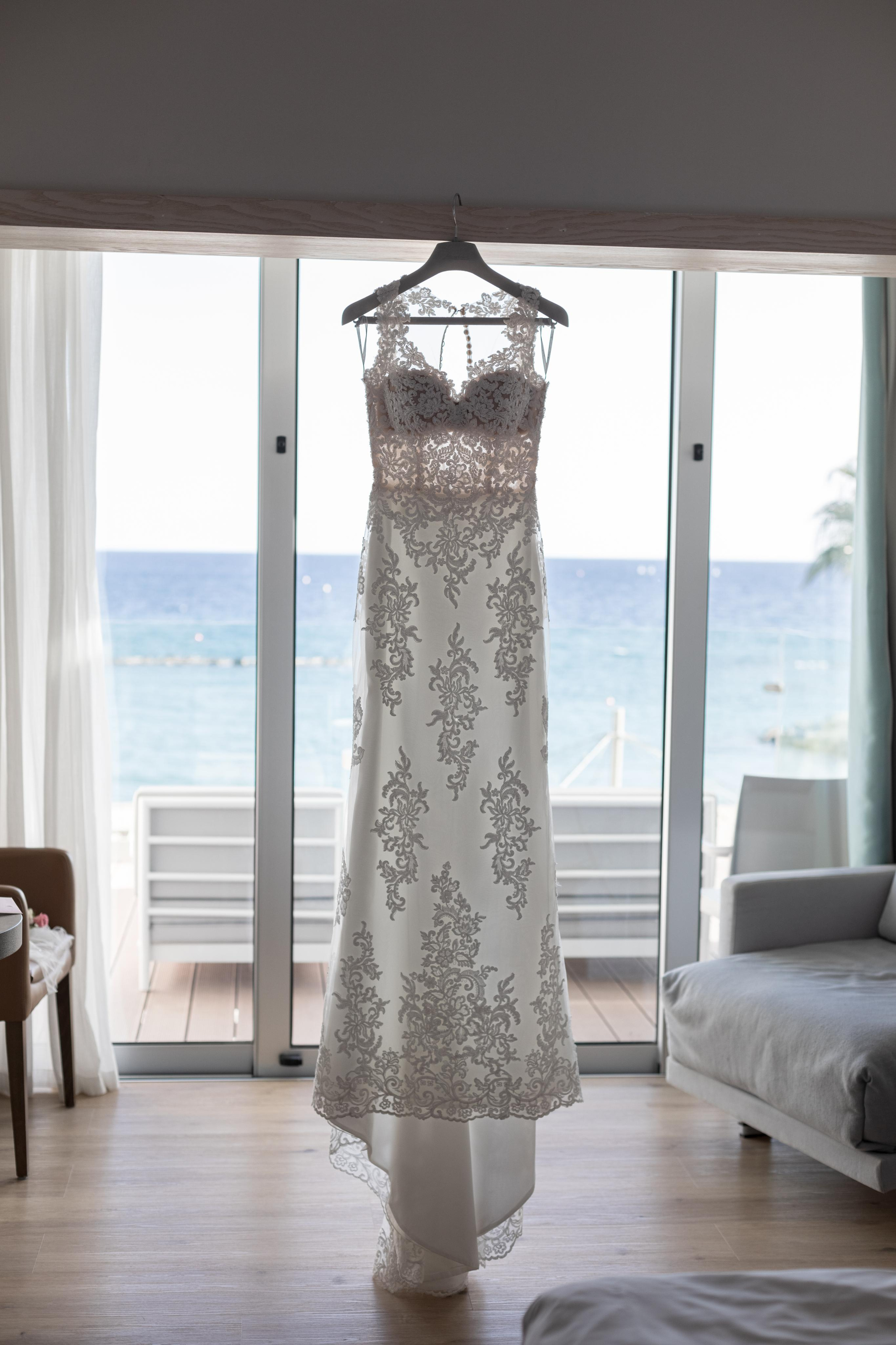 Свадебная фотосессия в Crown Plaza, Лимассол, Кипр