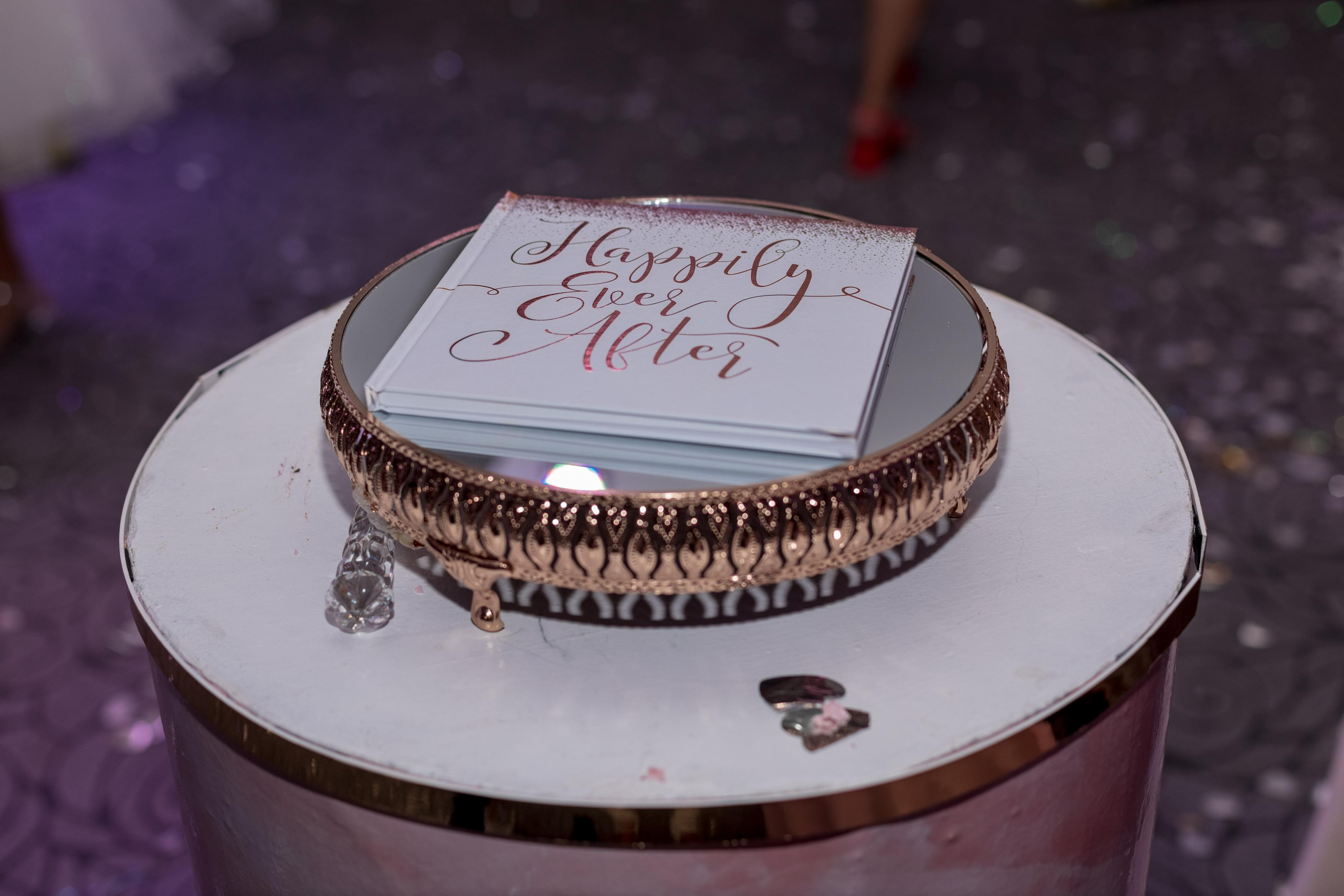 Свадебная фотосессия в Crown Plaza, Лимассол, Кипр