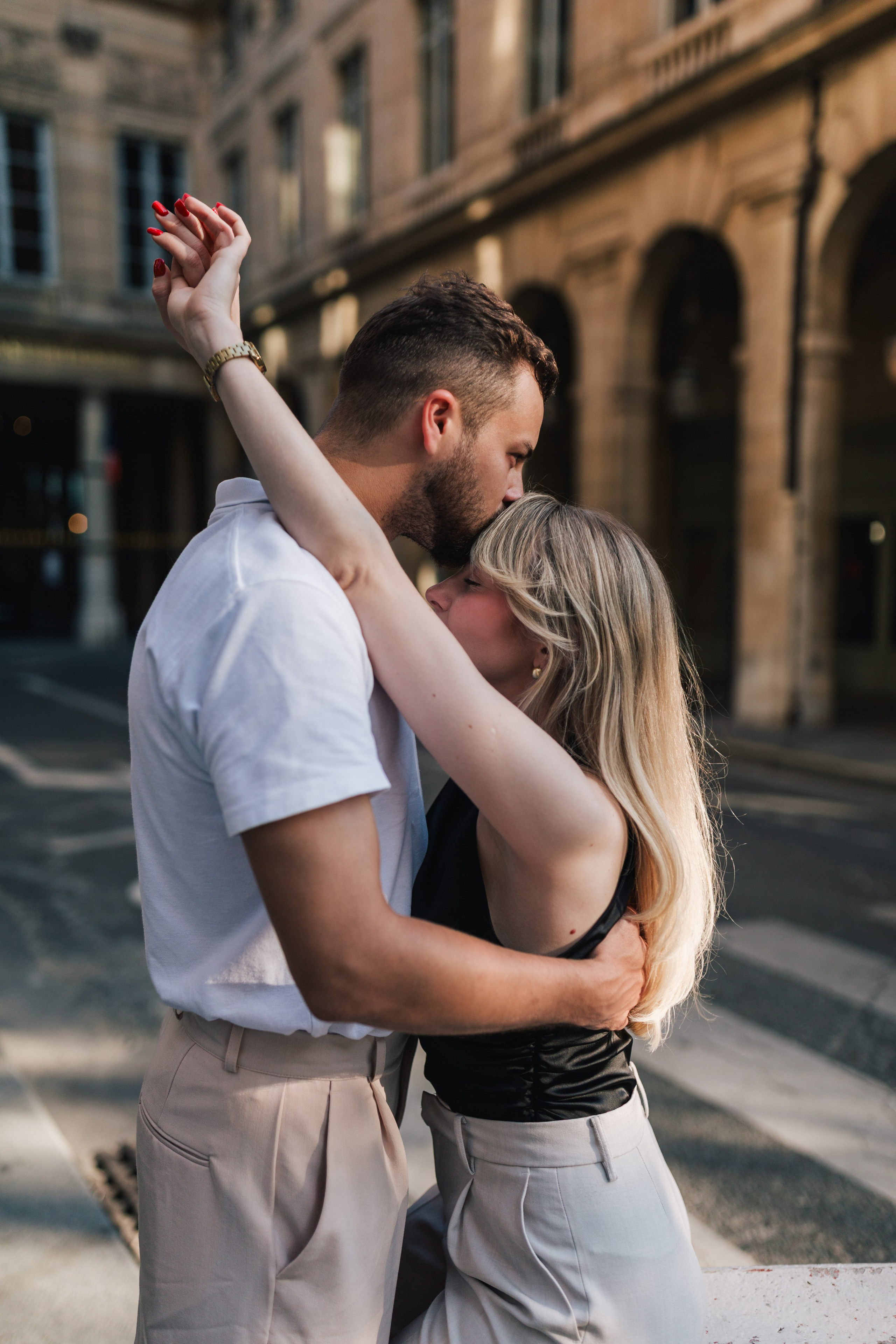 Paris couple shooting. Photographer Rouen, France