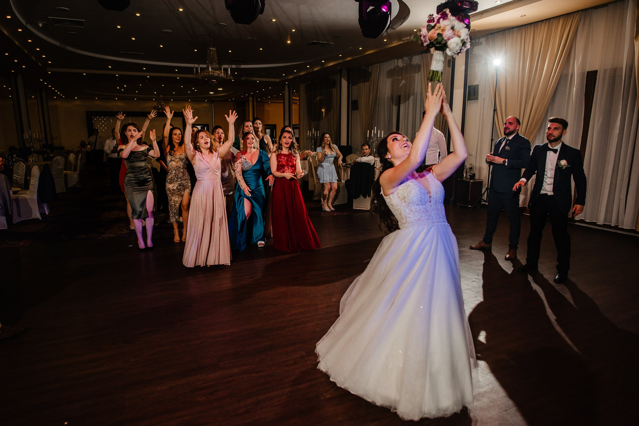 Radu Rahovan Fotograf de nuntǎ Cluj - Alba - Bistrița - Maramureș - Satu Mare - Sǎlaj - Târgu Mureș