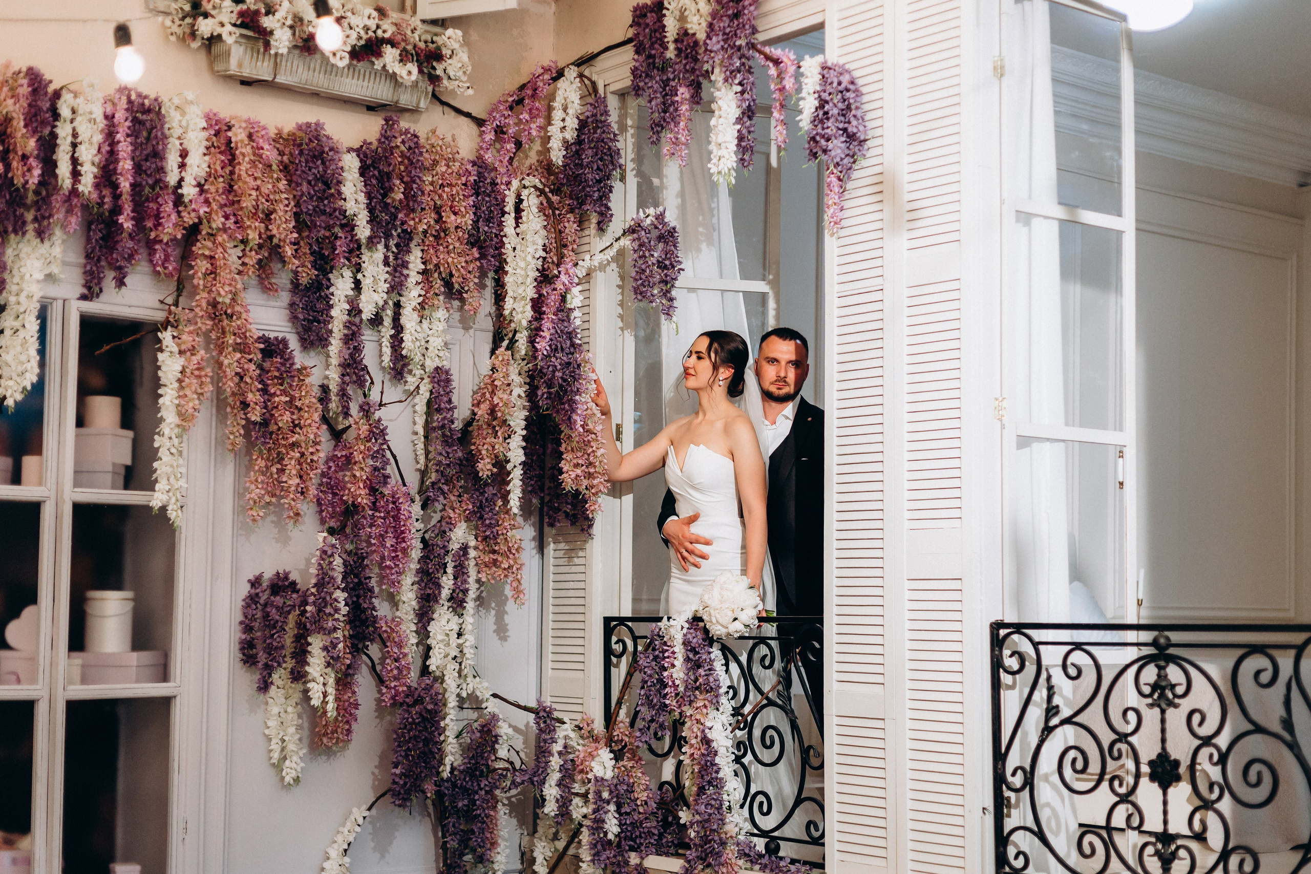 White Wedding. Wedding and Family Photograph