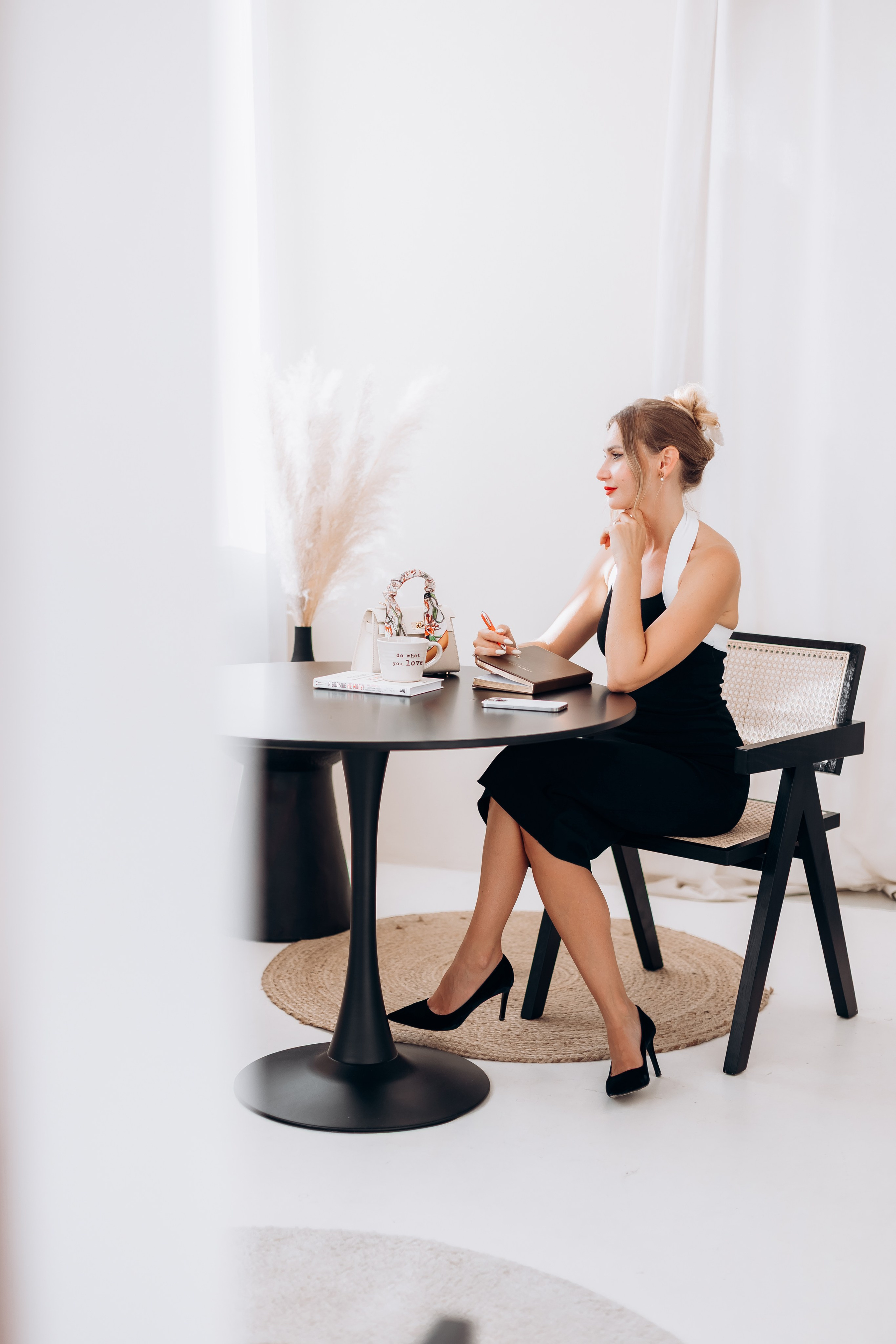 Anastasia (business portrait). Wedding and Family Photograph