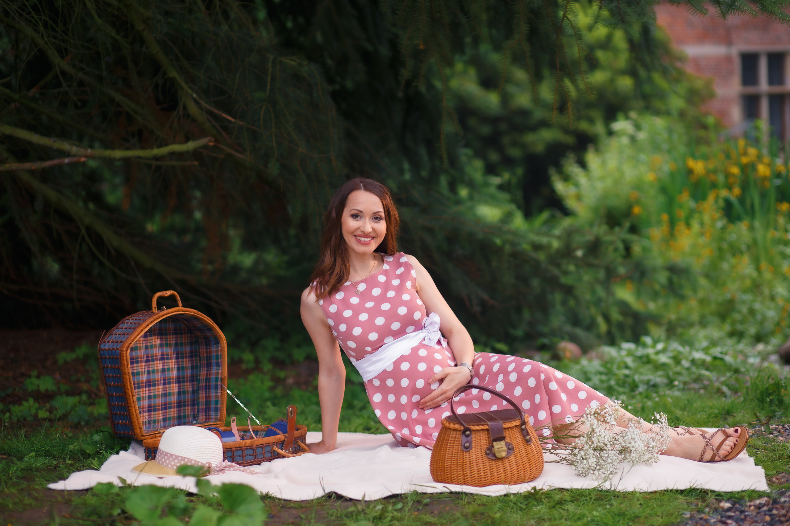 Babybauch Fotoshooting in Hamburg günstig, Fotograf in Hamburg. Fotografin Hamburg Reinbek Elizaveta Romanova