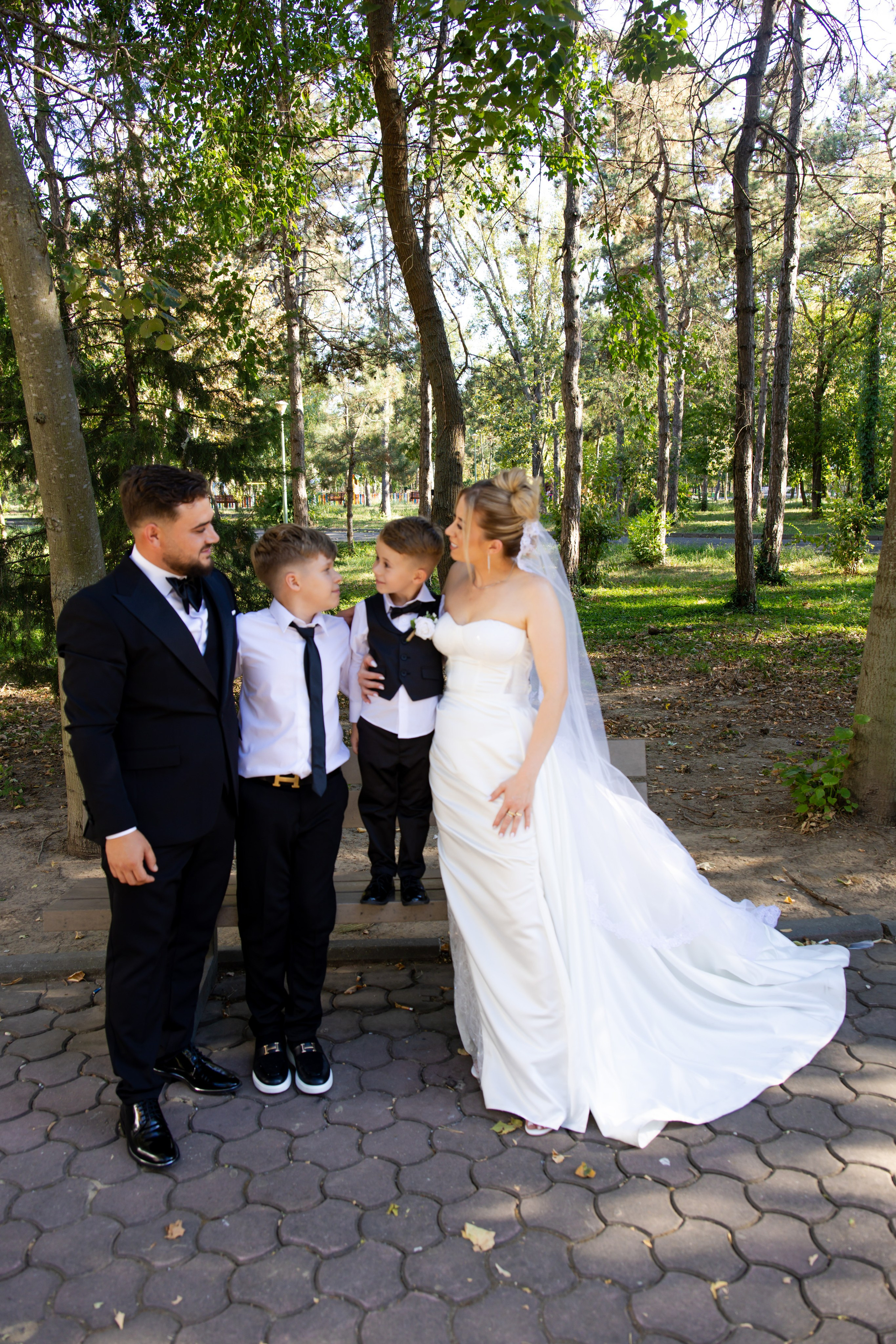 Flori & Madalin. Fotograf de nunta — Ionut Belea dar si evenimente corporate din Romania