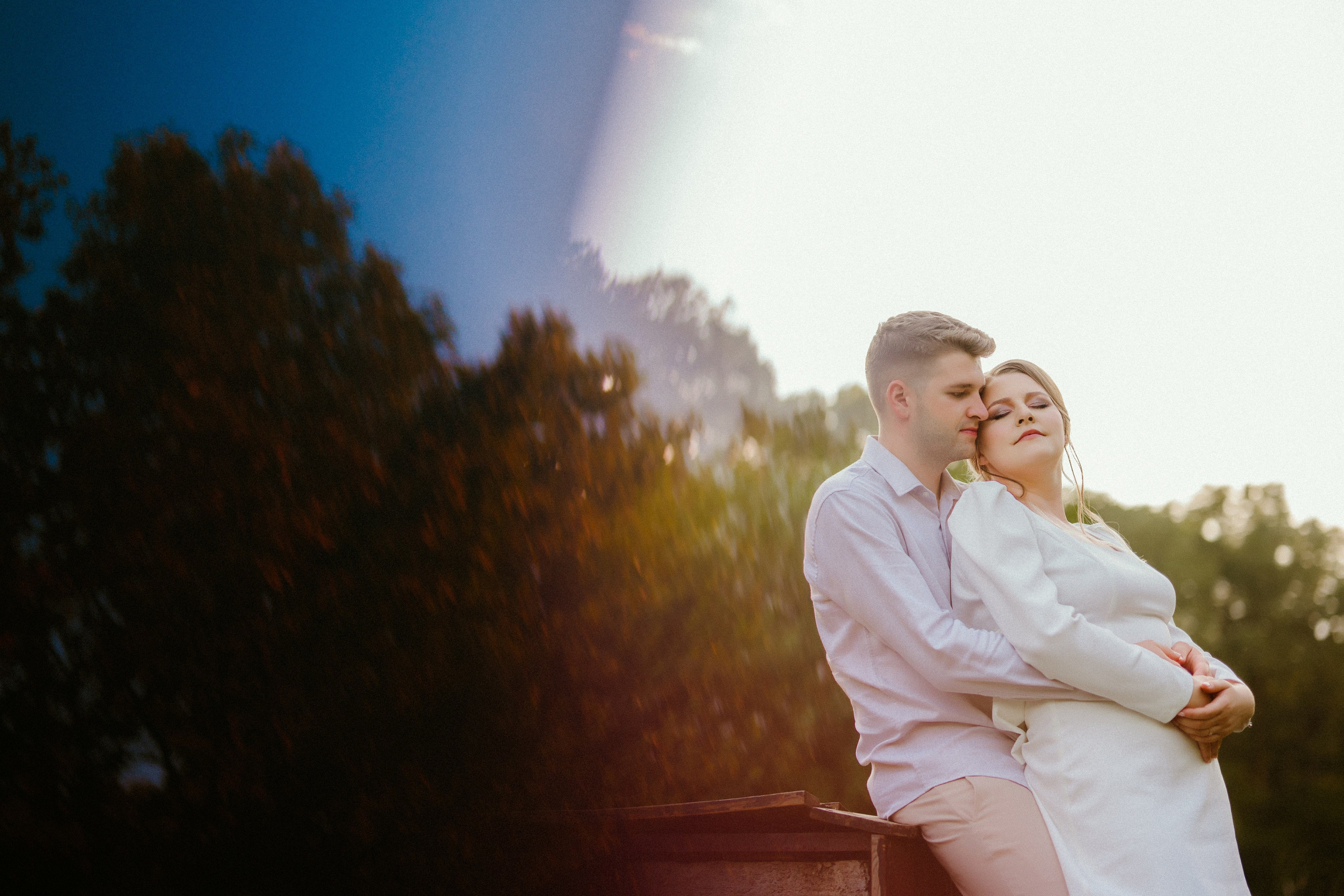 Fotograf profesionist de nuntă. Cu o abordare creativă și tehnici unice, spunem povestea voastră prin imagini pline de iubire și naturalețe. Descoperă arta fotografiei de nuntă . Fotograf Iasi, fotograf de nunta Suceava. Fotografii de nuntă. Pachet fotografii de nuntă. Fotograf Iasi, fotograf Suceava, fotograf Botosani, fotograf Romania. Servicii foto nuntă. Servicii foto-video.