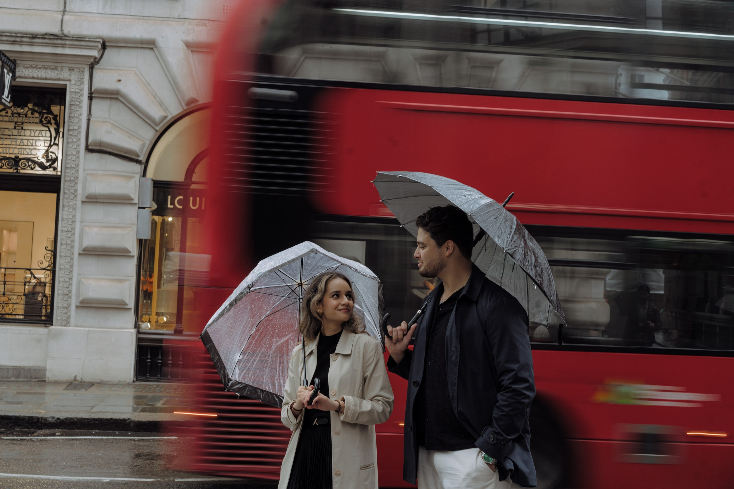 Engagement session in London City. London portrait and family photographer