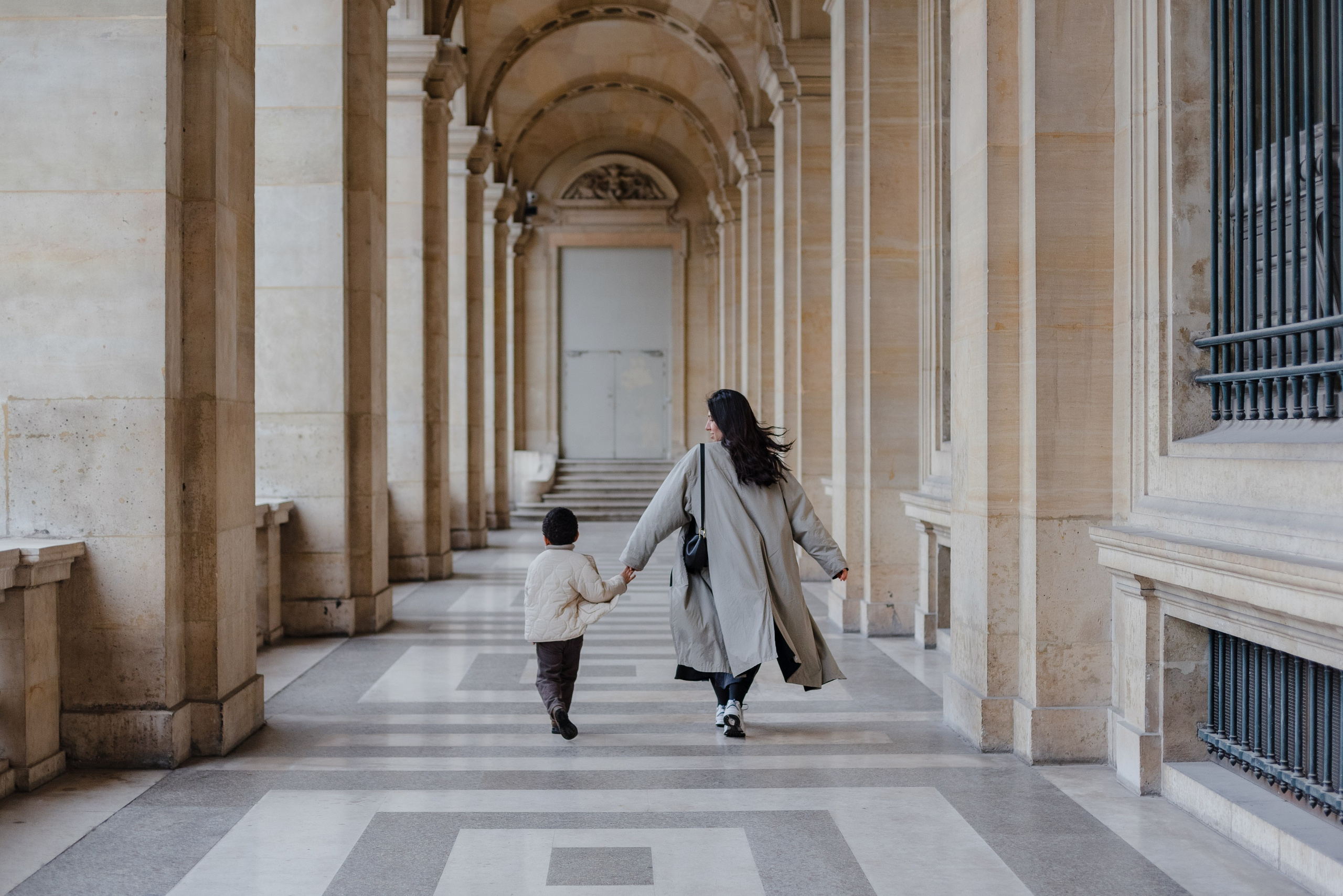 Mother and son session. Timeless Paris moment. Ksenia Marchand/ Lifestyle photographer in Paris
