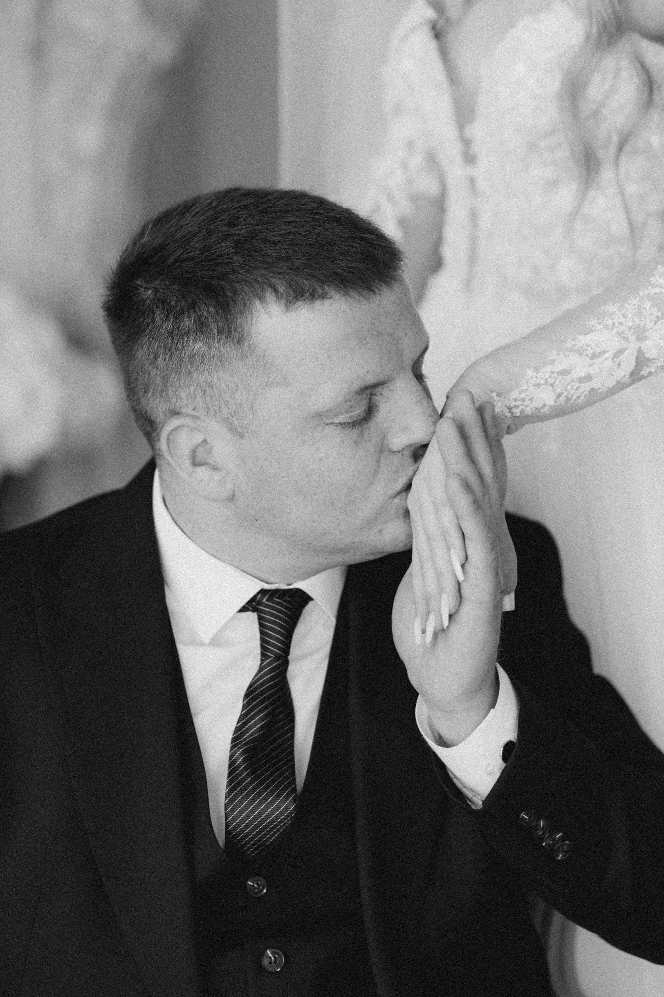 Nikolly & Constantin. Home