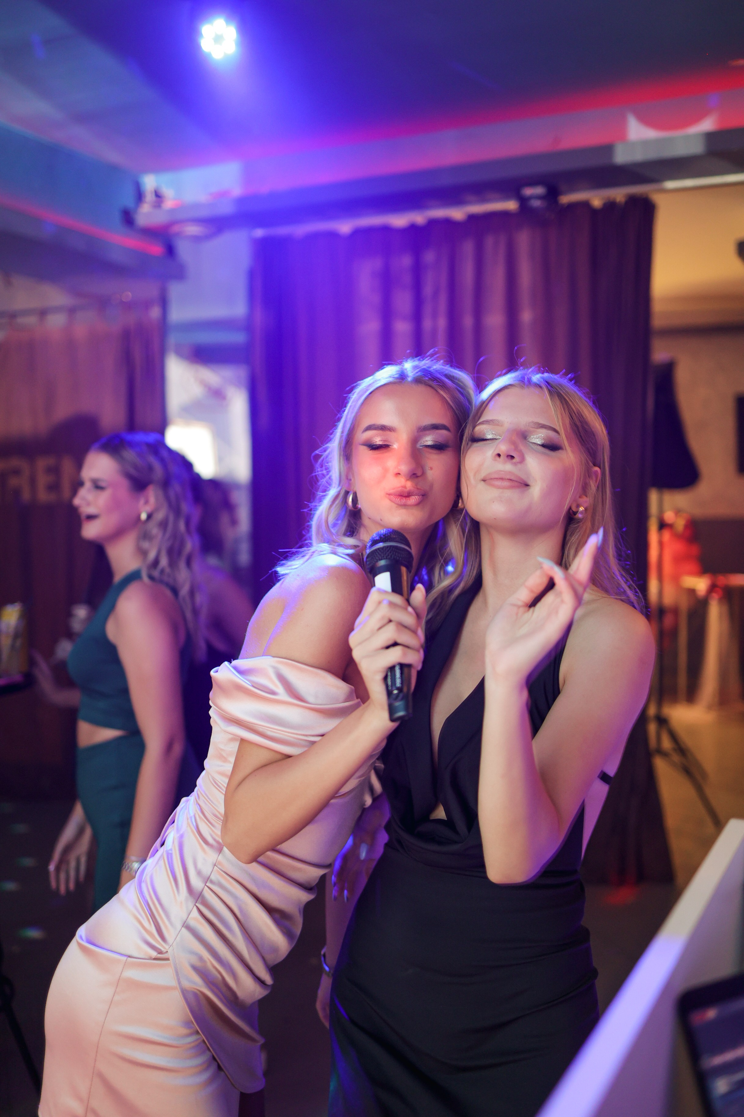 Elizabet. Vlada toskic wedding and event photographer