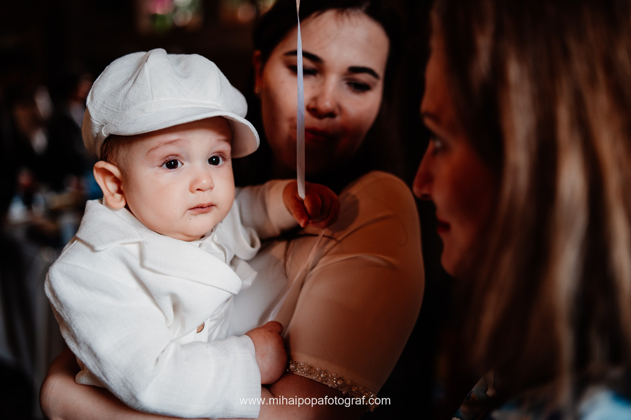 Fotograf de Botez în Bucuresti- Mihai Popa Fotograf. Fotograf Nuntă & Botez București - Mihai Popa | Dincolo de oameni, imortalizez emoții!