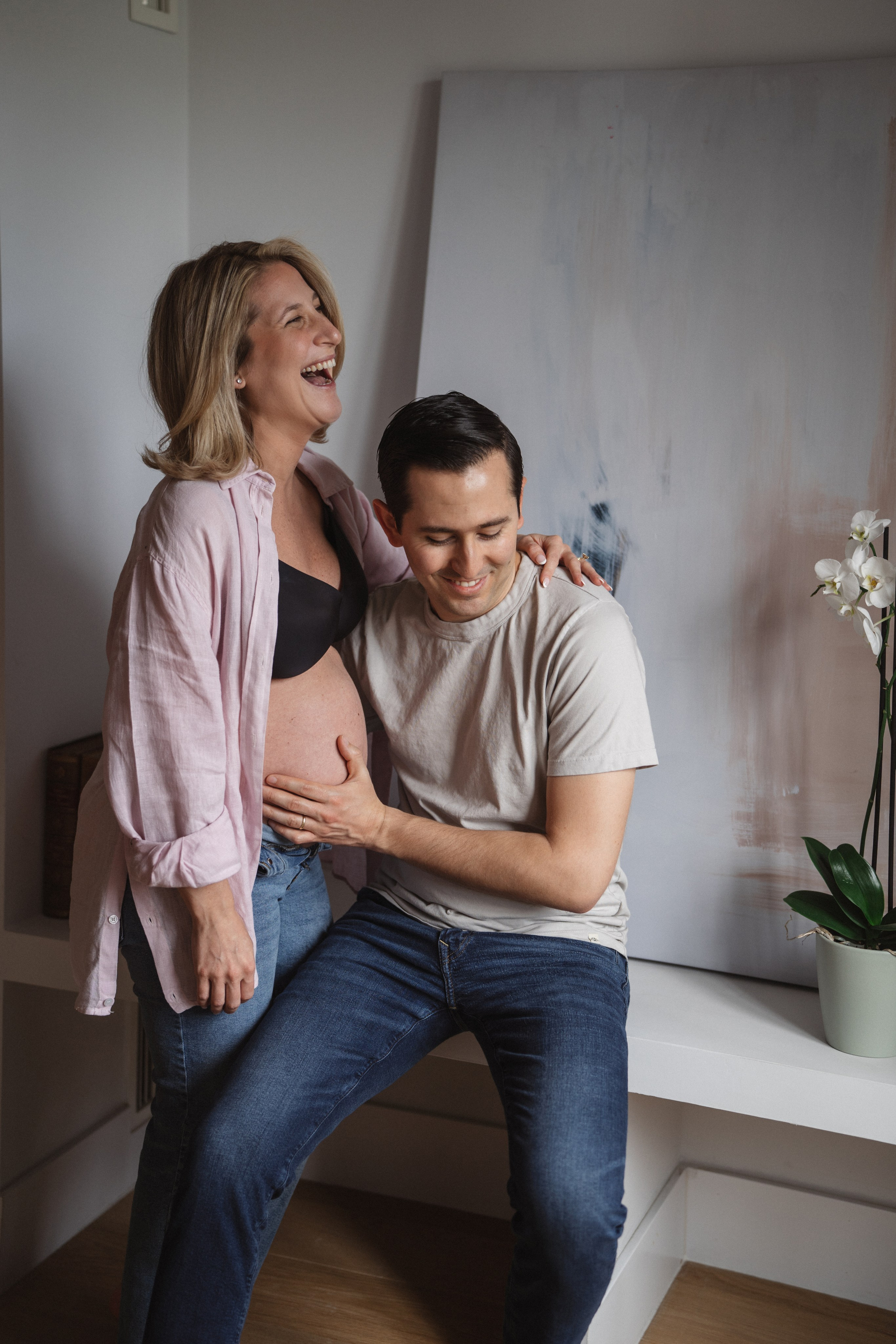Pregnancy and family portrait photographer. maternity photoshoot. Photographer in Madrid, Spain. Alyona Belyaninova