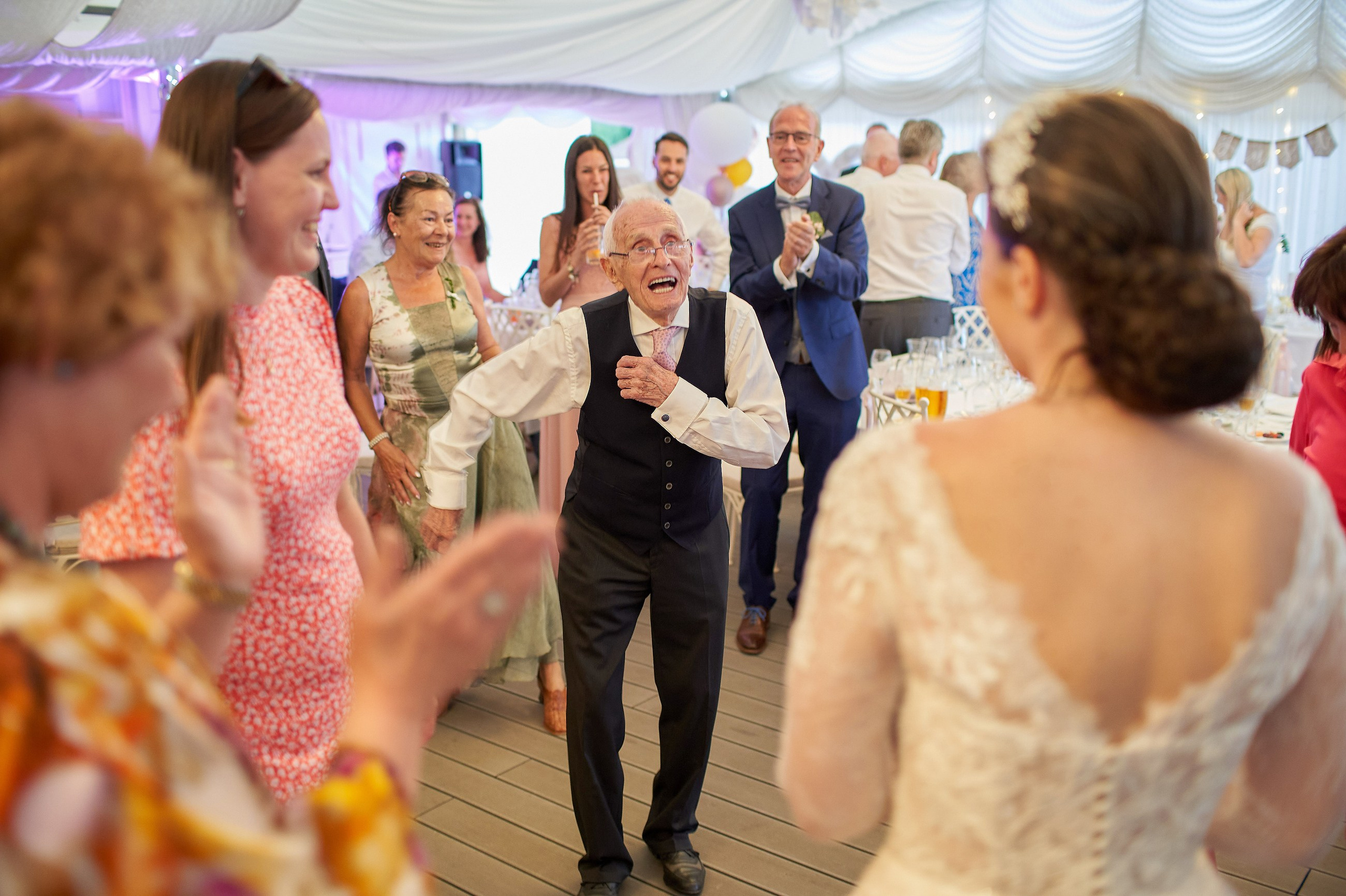 Bride's grandfather tearing it up on the dancefloor