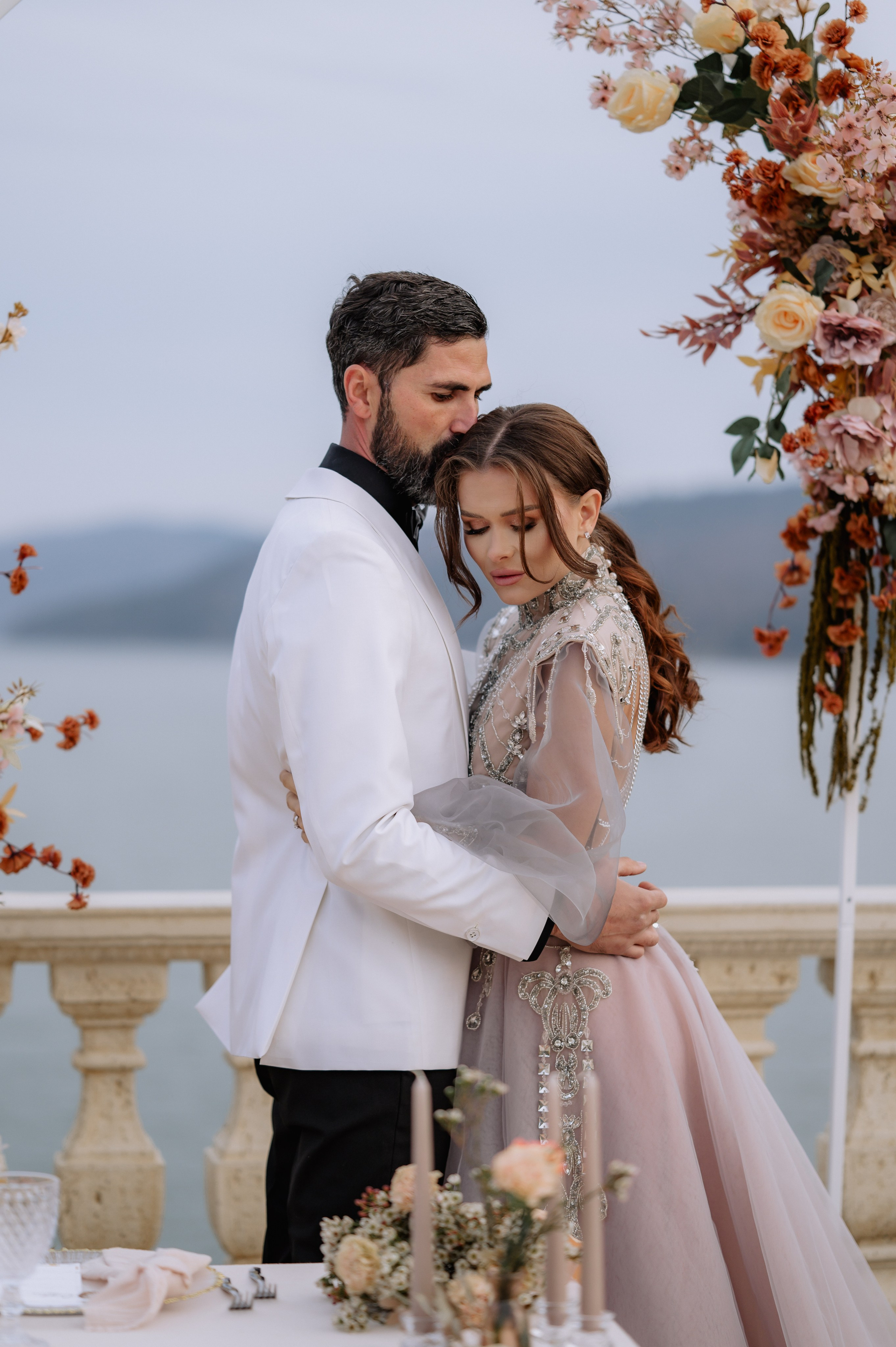 Sedinta foto nunta la Gradinile Romane , Neamt. Proud Vision Weddings | Wedding Photography & Film — Servicii profesionale Foto Video Nunta Iasi