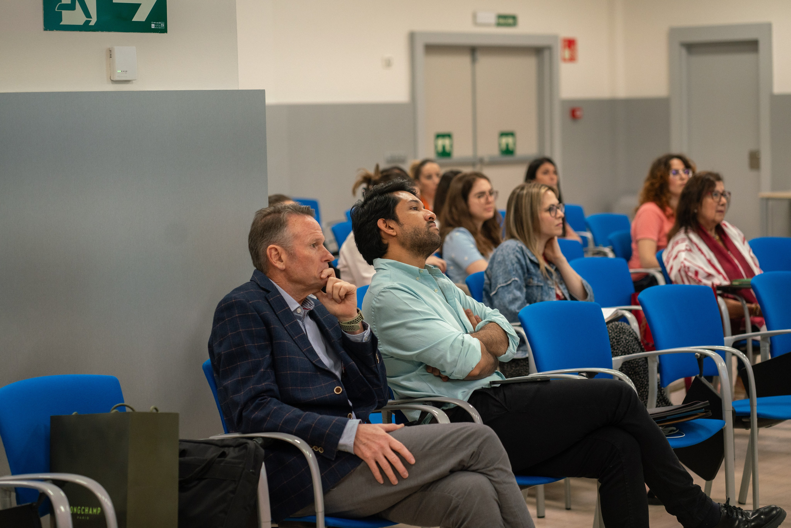 Congreso de foniatras. Fotógrafa en Madrid | Retratos femeninos, familia y sesiones con caballos – Anna Maruleva