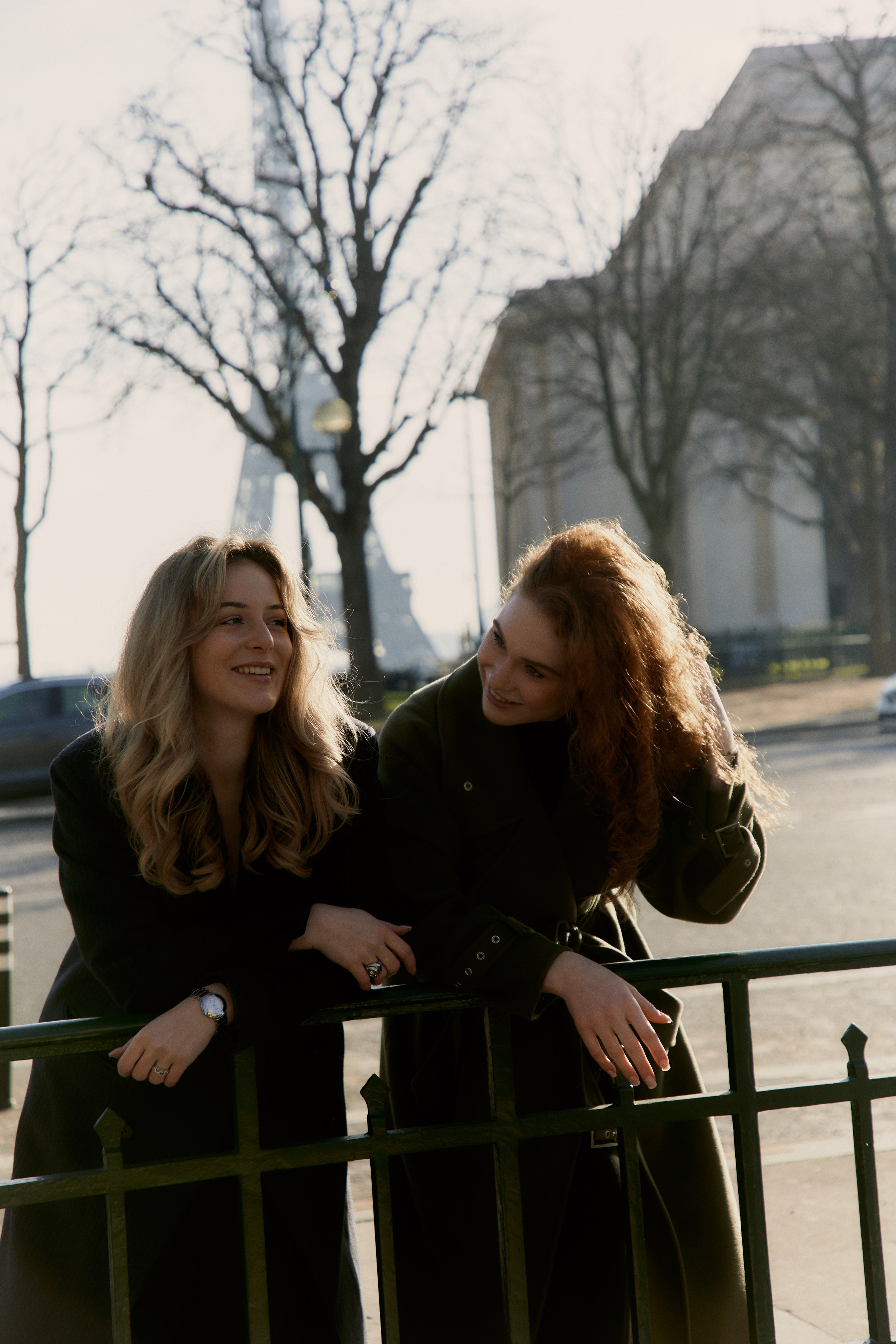 Friends. Photographer in Paris