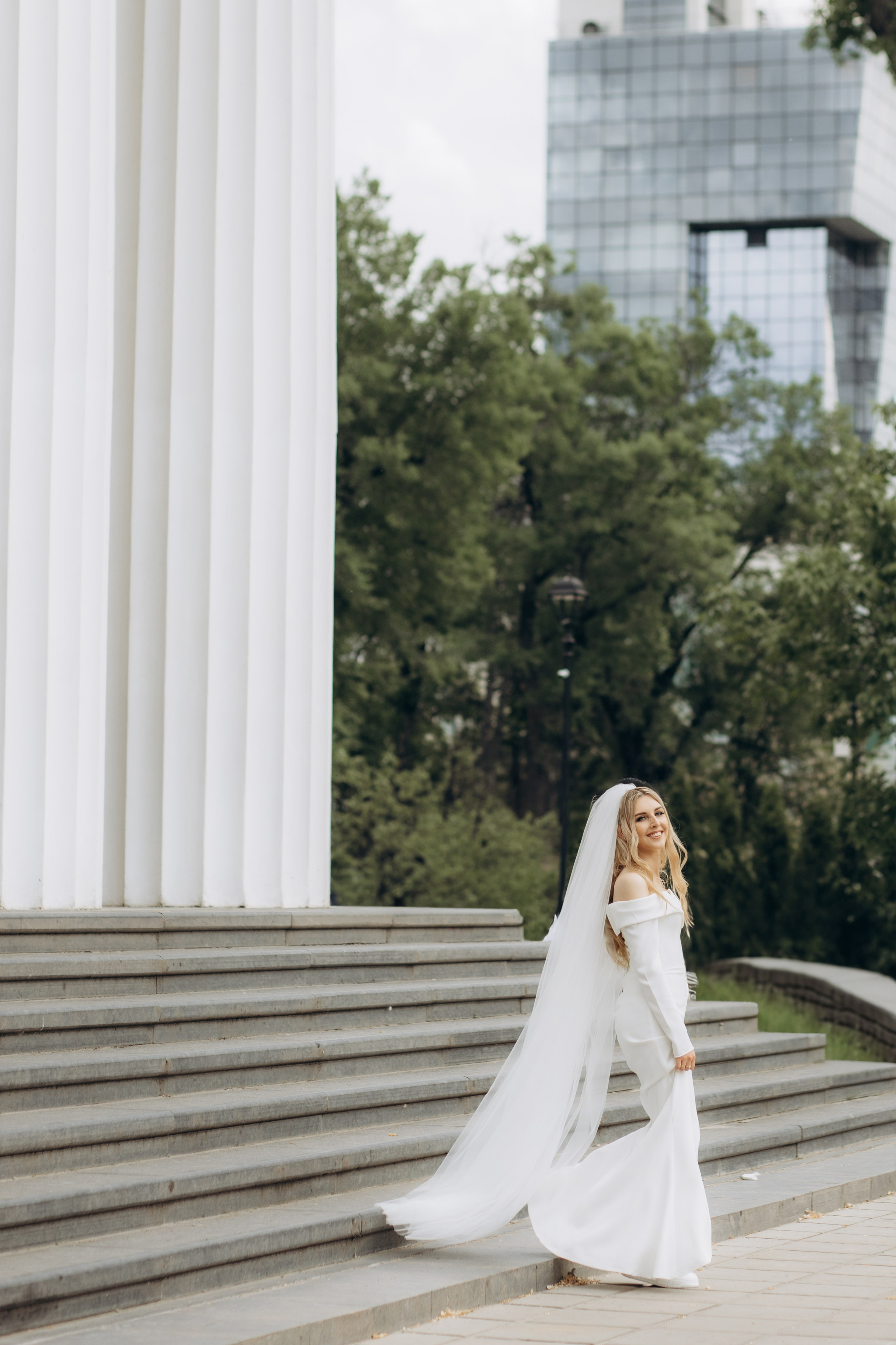 Nikolly & Constantin. Home