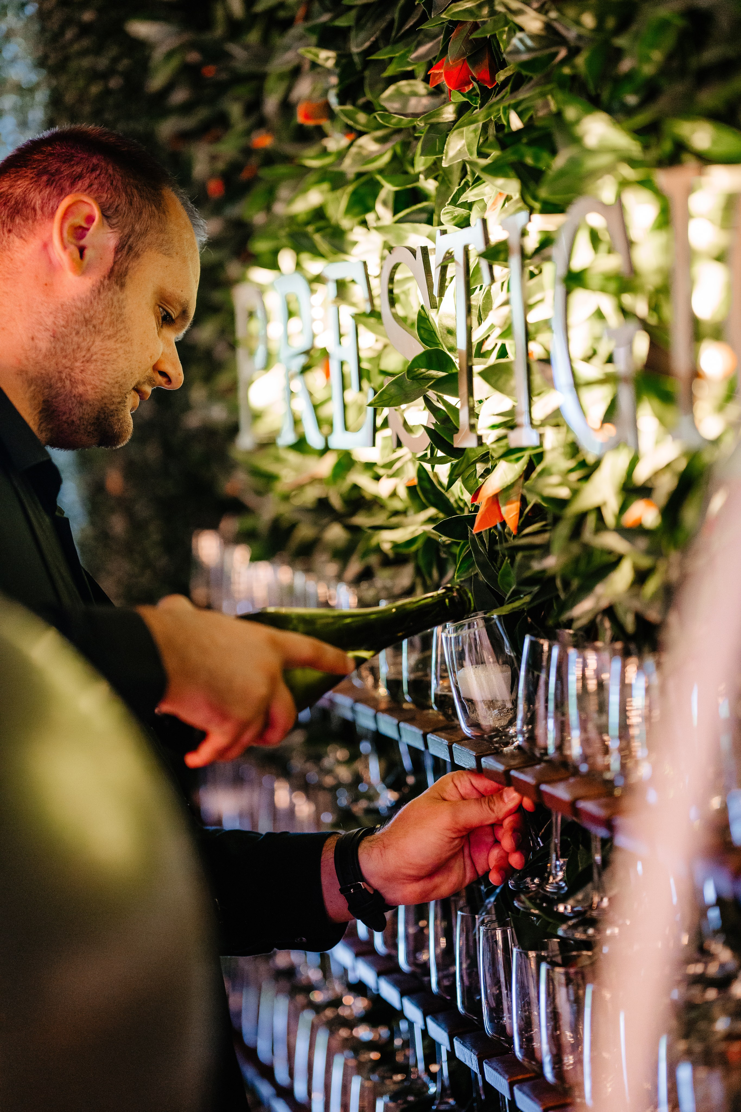 Luca Andrei. Raw Studio. Fotograful tau de nunta!