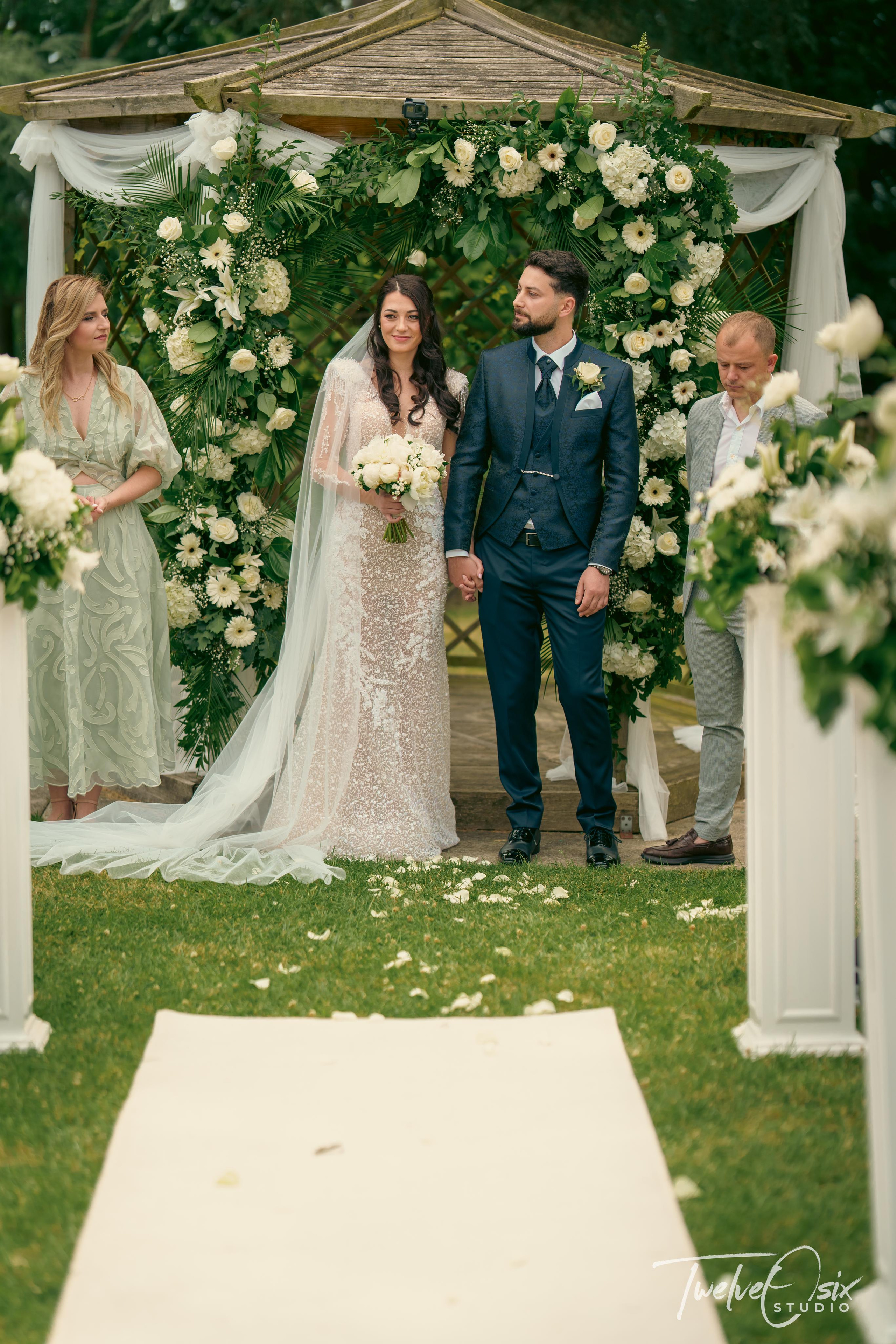 Weddings/Engagements