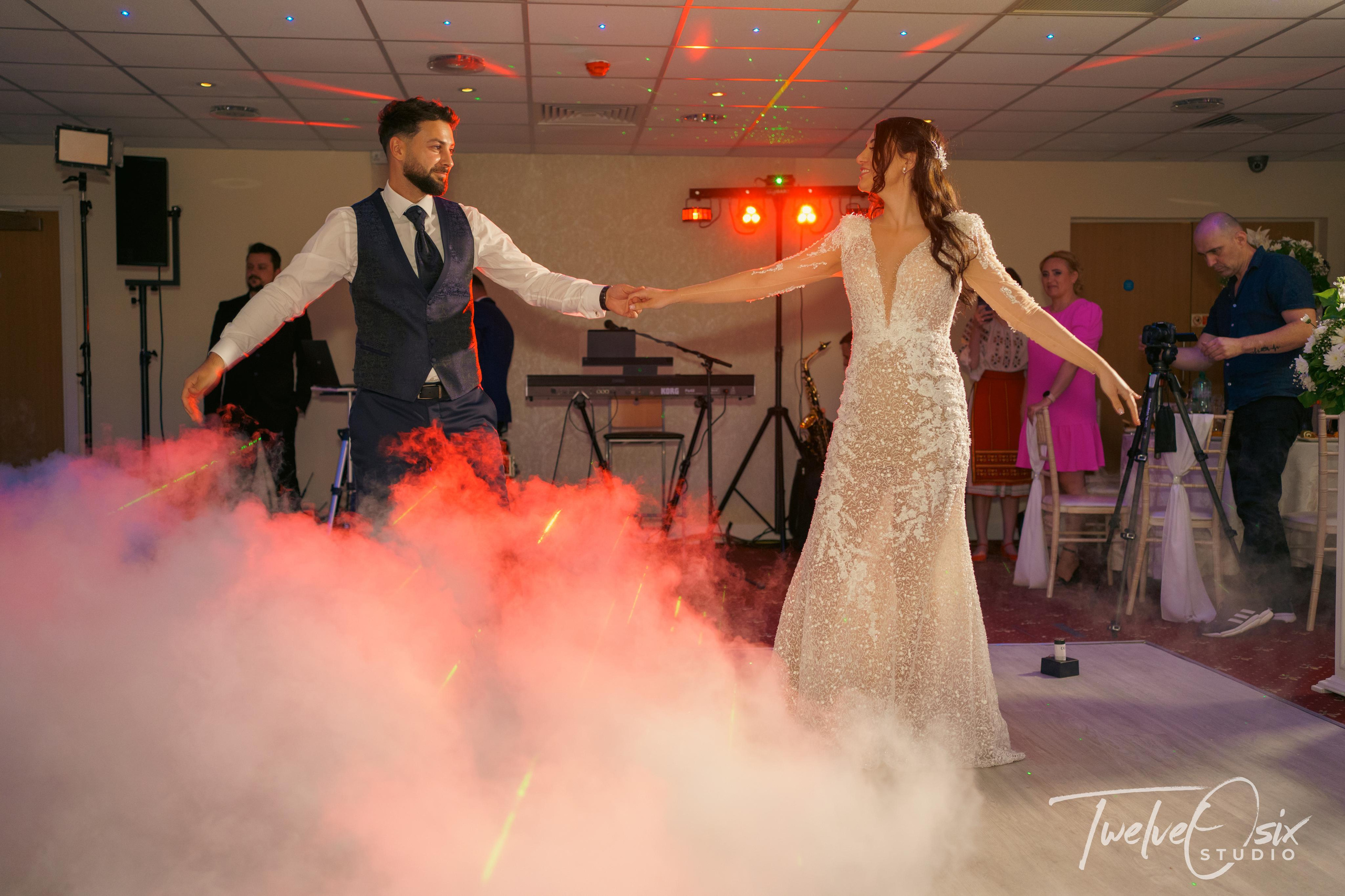 Weddings/Engagements