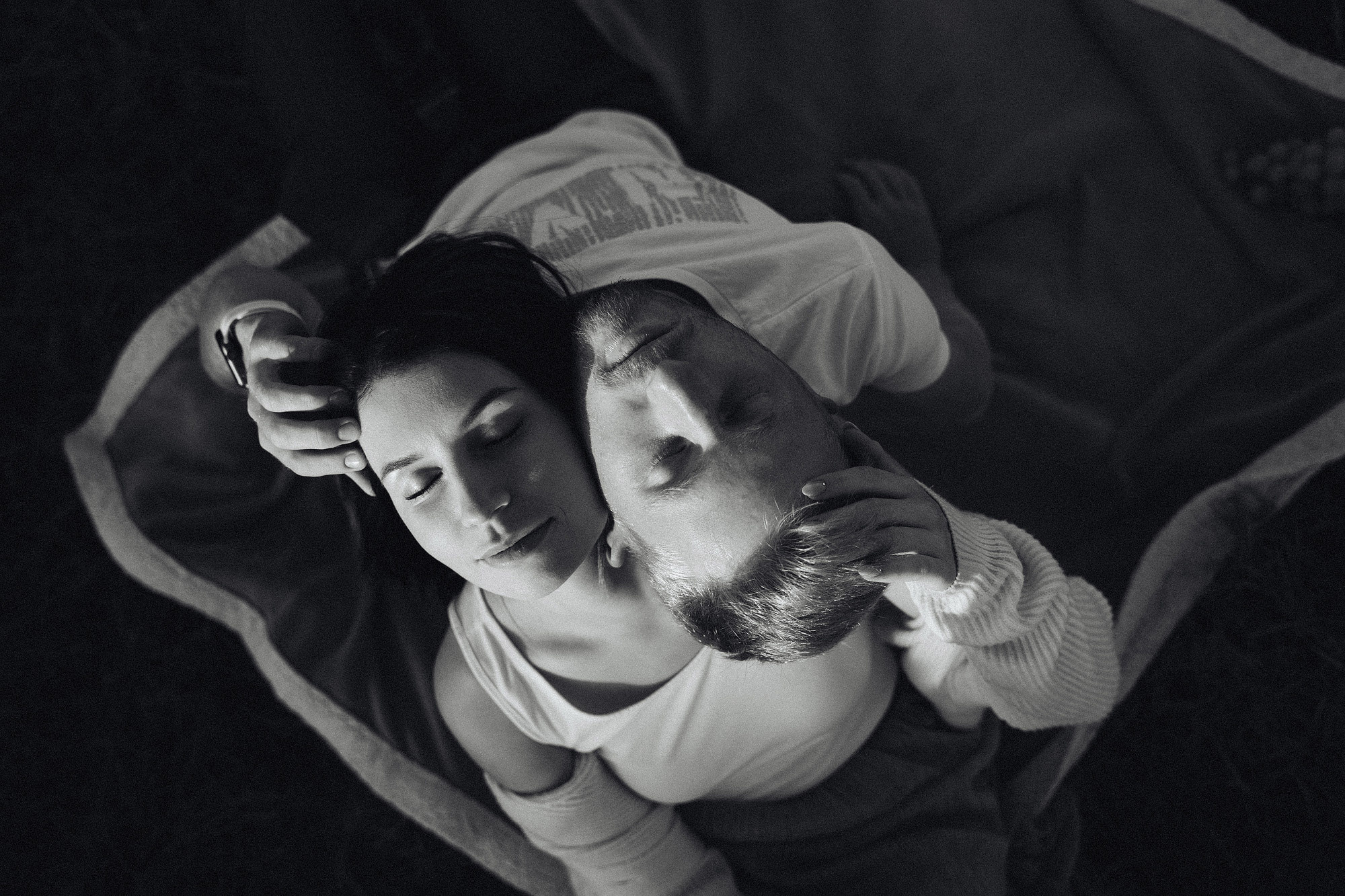 Домашняя фотосессия в постели. Свадебный и семейный фотограф Алексей Попов. Штутгарт, Германия