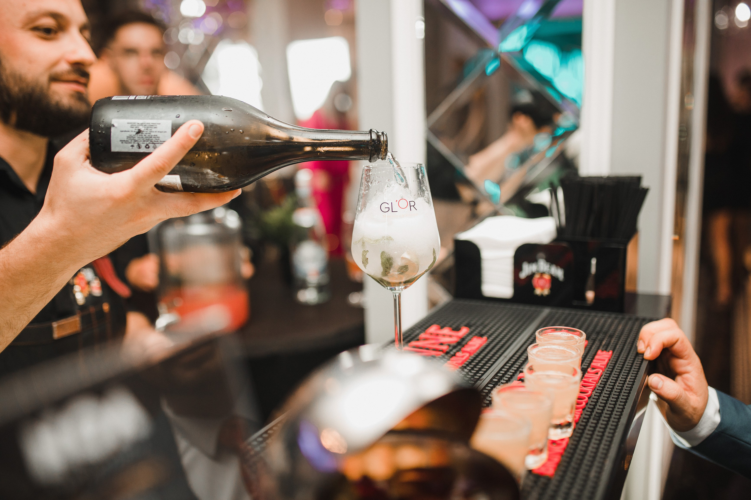 Alexandra & Florin. Vlad Aconstantinesei Photographer