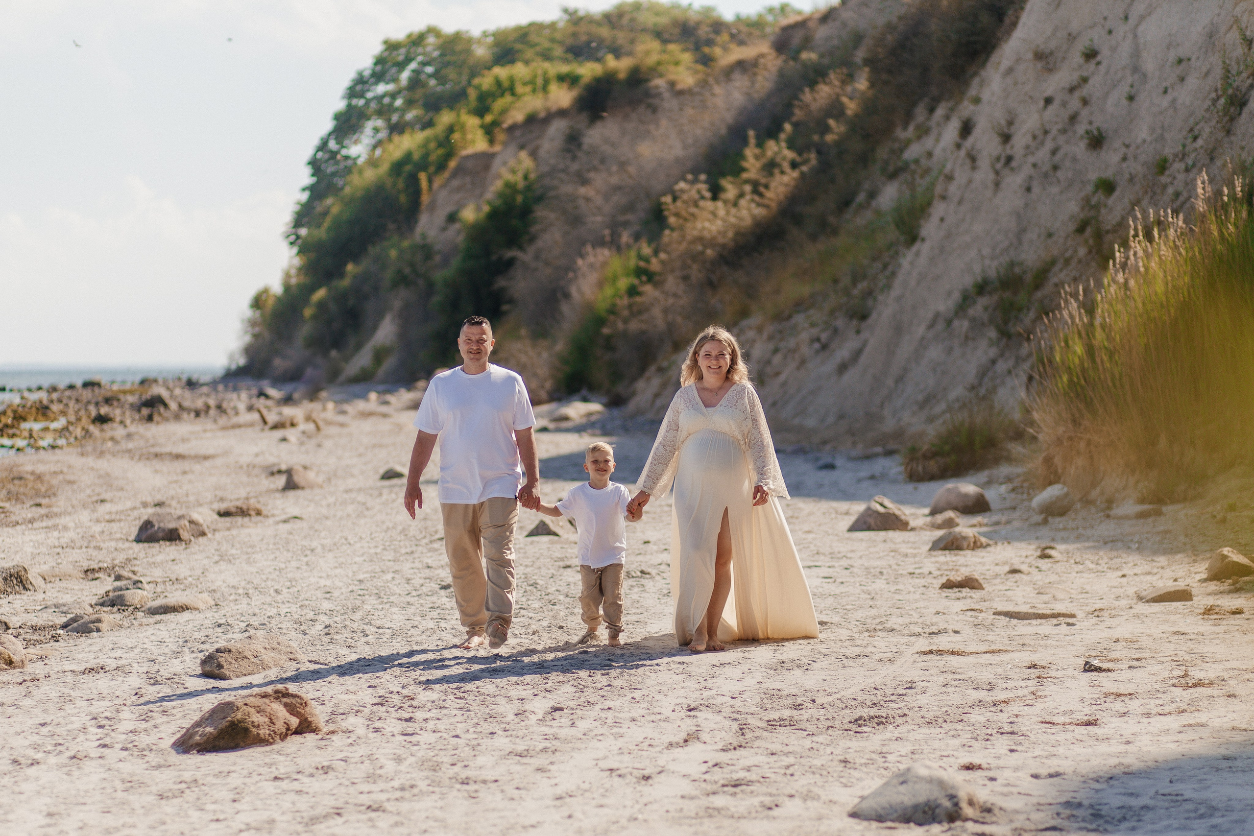 Babybauch Fotoshooting in Hamburg günstig, Fotograf in Hamburg. Fotografin Hamburg Reinbek Elizaveta Romanova