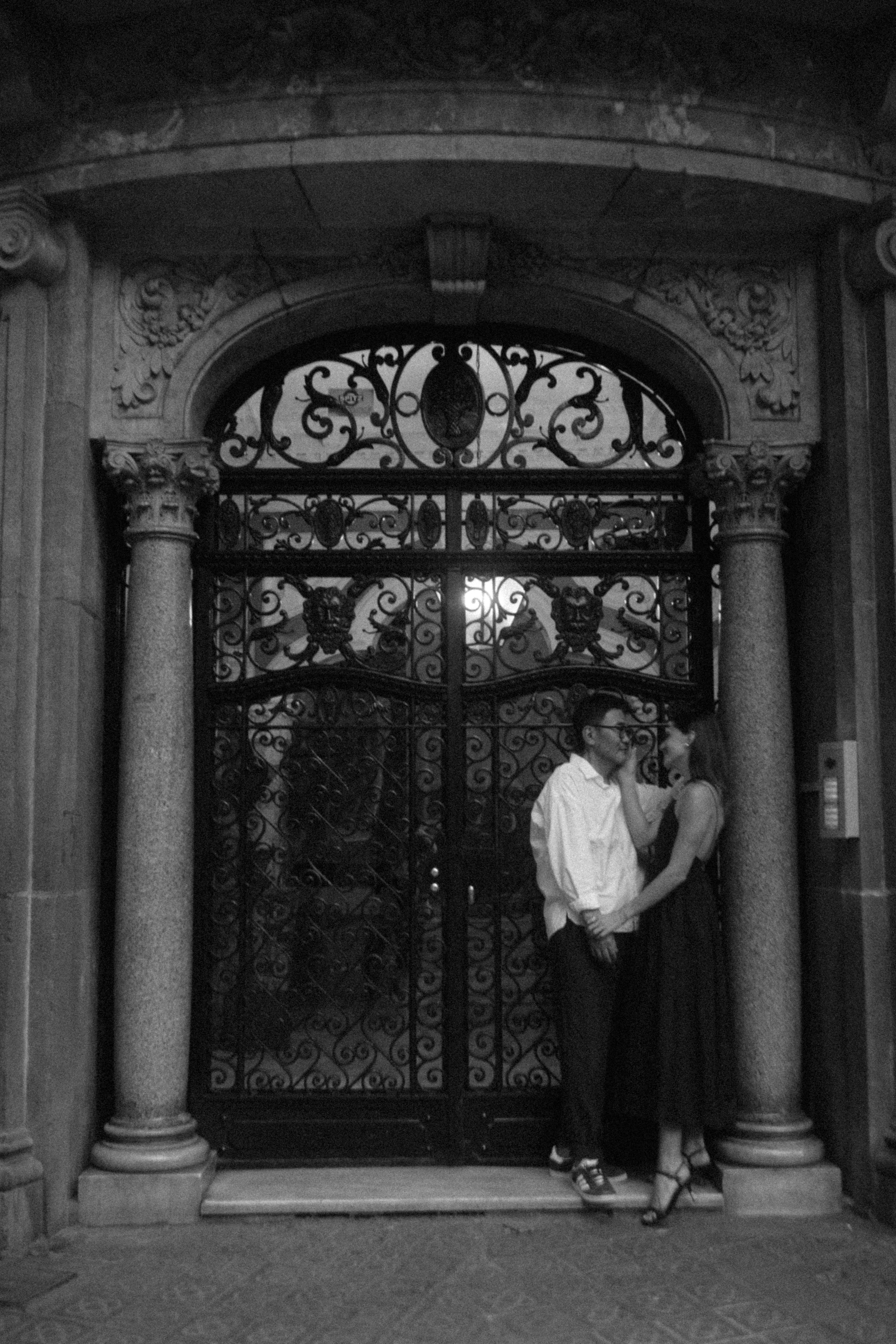Alexandra & Andrei. Paola fotógrafo / videografo de bodas en Barcelona