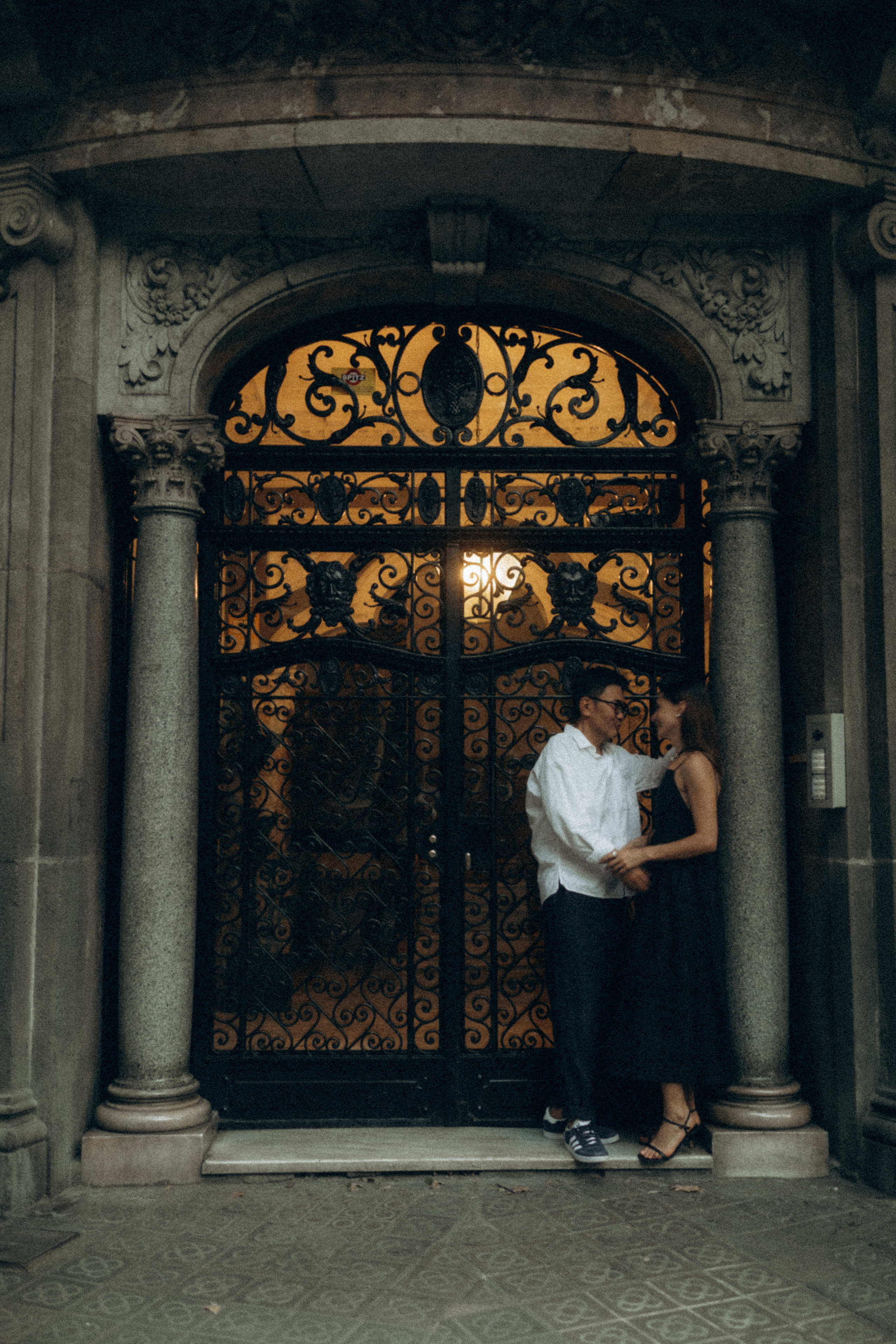 Alexandra & Andrei. Paola fotógrafo / videografo de bodas en Barcelona