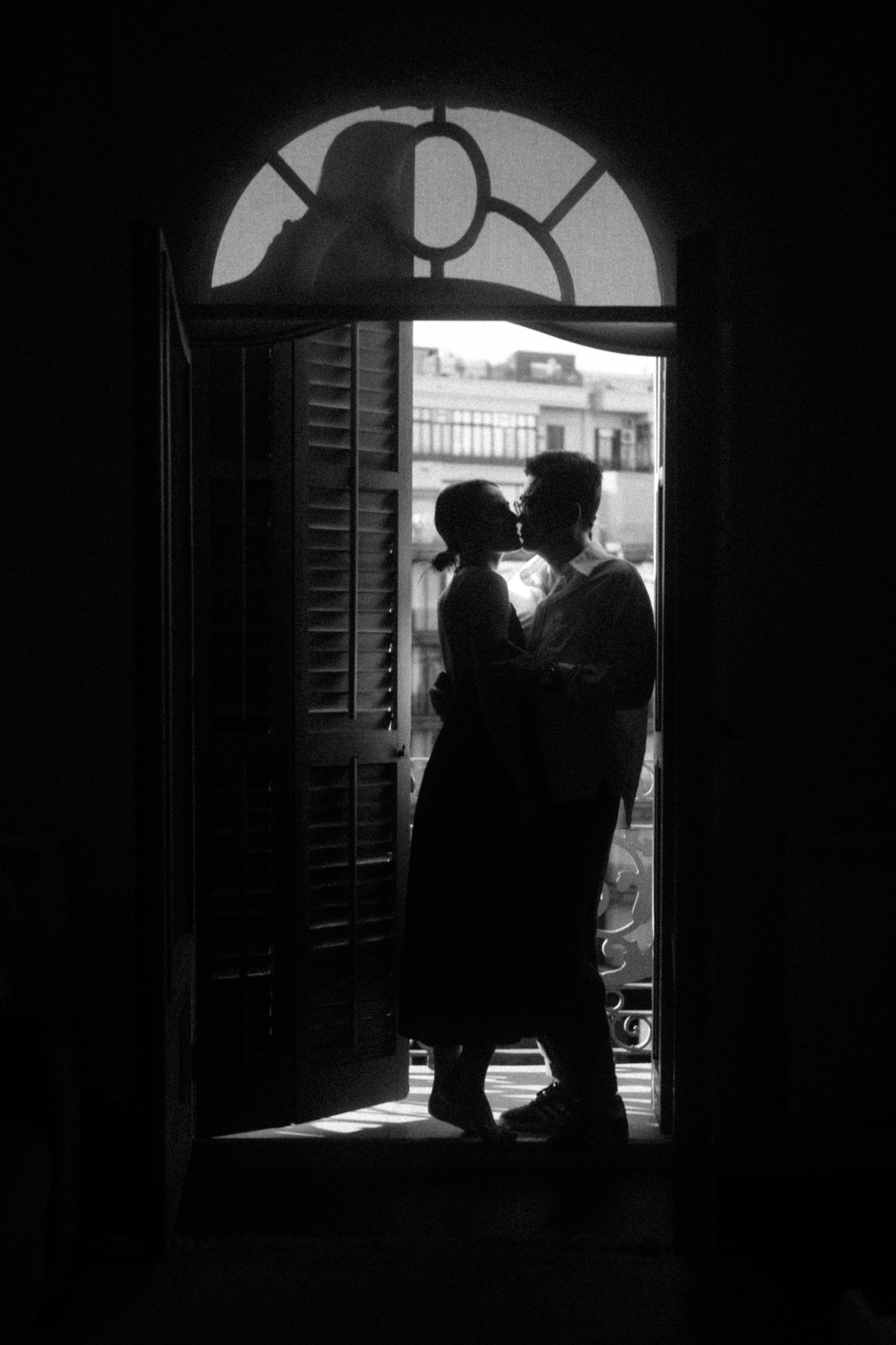 Alexandra & Andrei. Paola fotógrafo / videografo de bodas en Barcelona