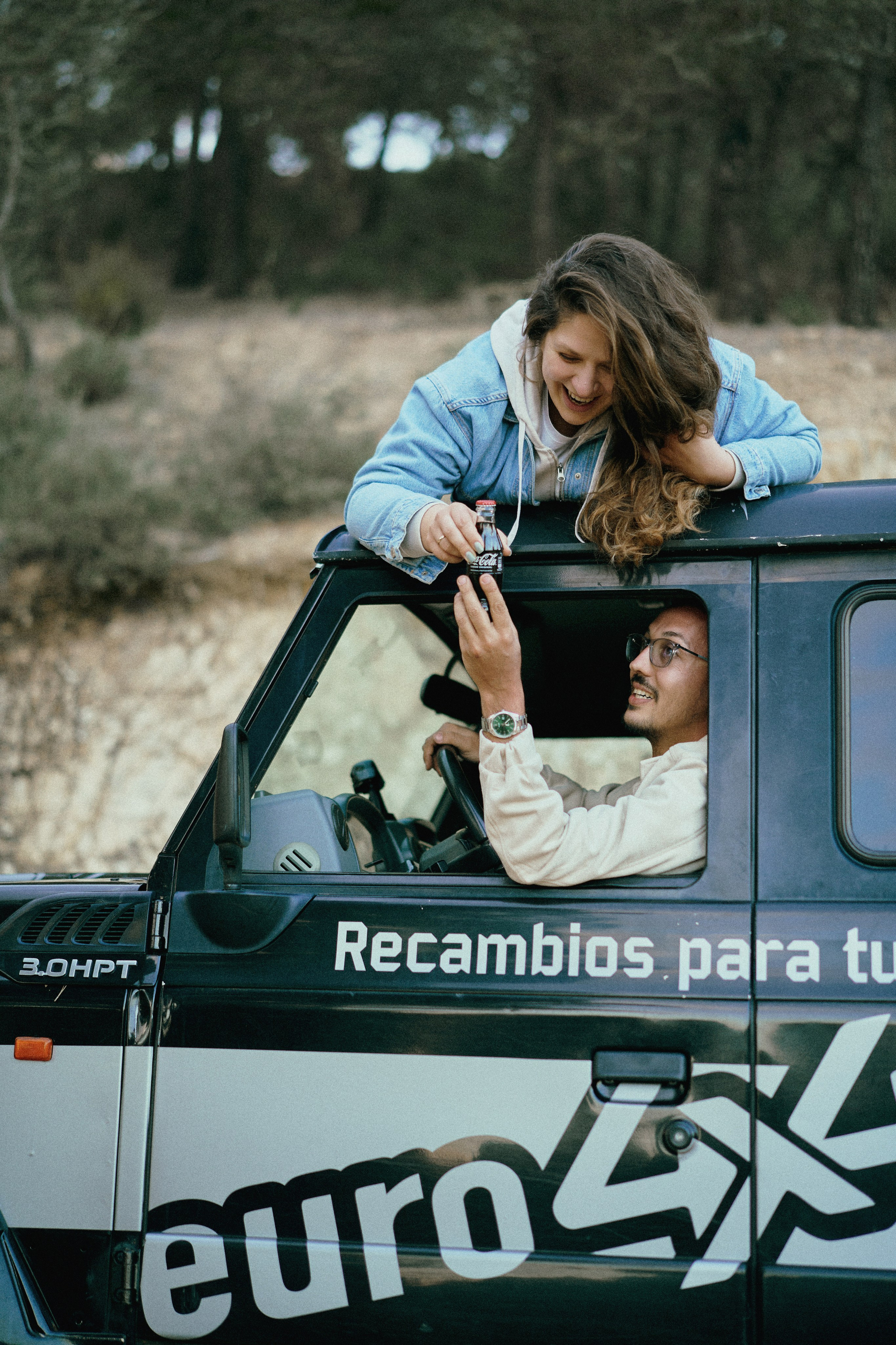 Луис и Лена. Машина. Фотограф в Барселоне Жанна Захарченко