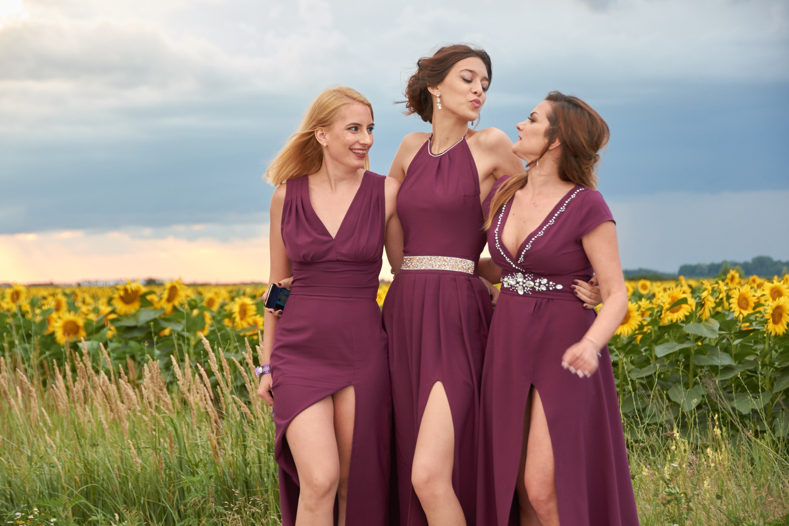 Sedinta foto nunta, fotograf de nunta bucuresti, fotografii nunta , sedinta foto in lanul de floarea soarelui