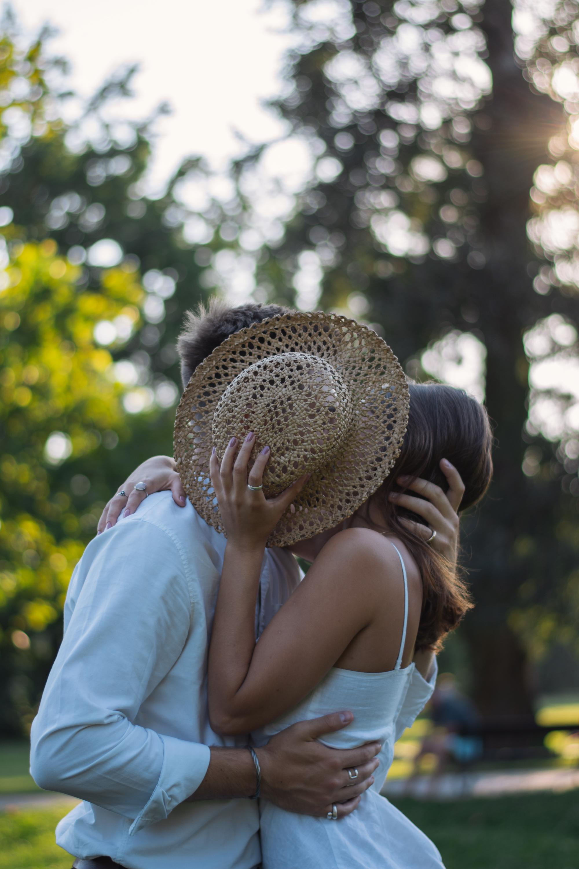 Fotógrafo de parejas en Madrid. Sesión de love story profesional. Sesión de retrato profesional. Fotógrafo en Madrid, España. Alyona Belyaninova