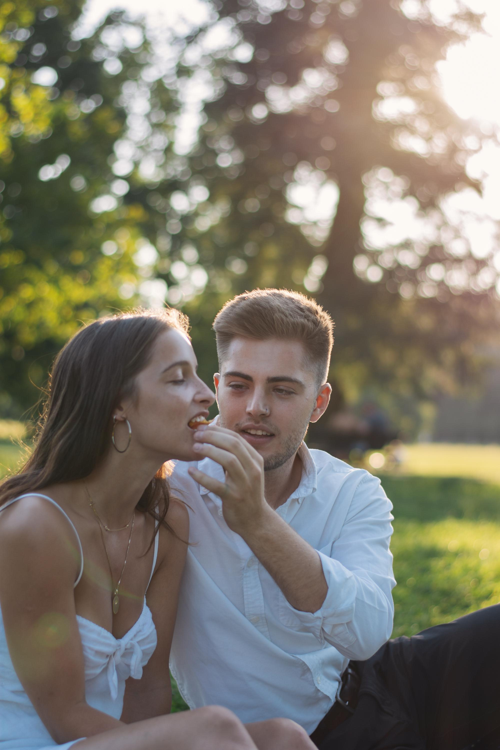 Fotógrafo de parejas en Madrid. Sesión de love story profesional. Sesión de retrato profesional. Fotógrafo en Madrid, España. Alyona Belyaninova