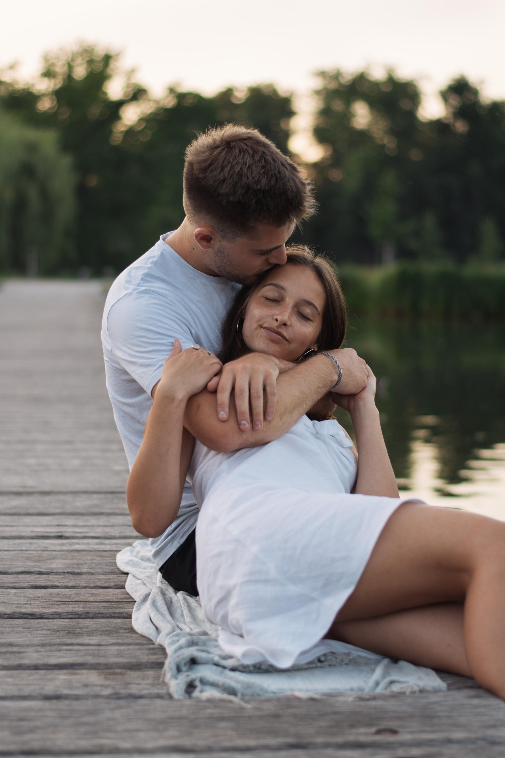 Fotógrafo de parejas en Madrid. Sesión de love story profesional. Sesión de retrato profesional. Fotógrafo en Madrid, España. Alyona Belyaninova