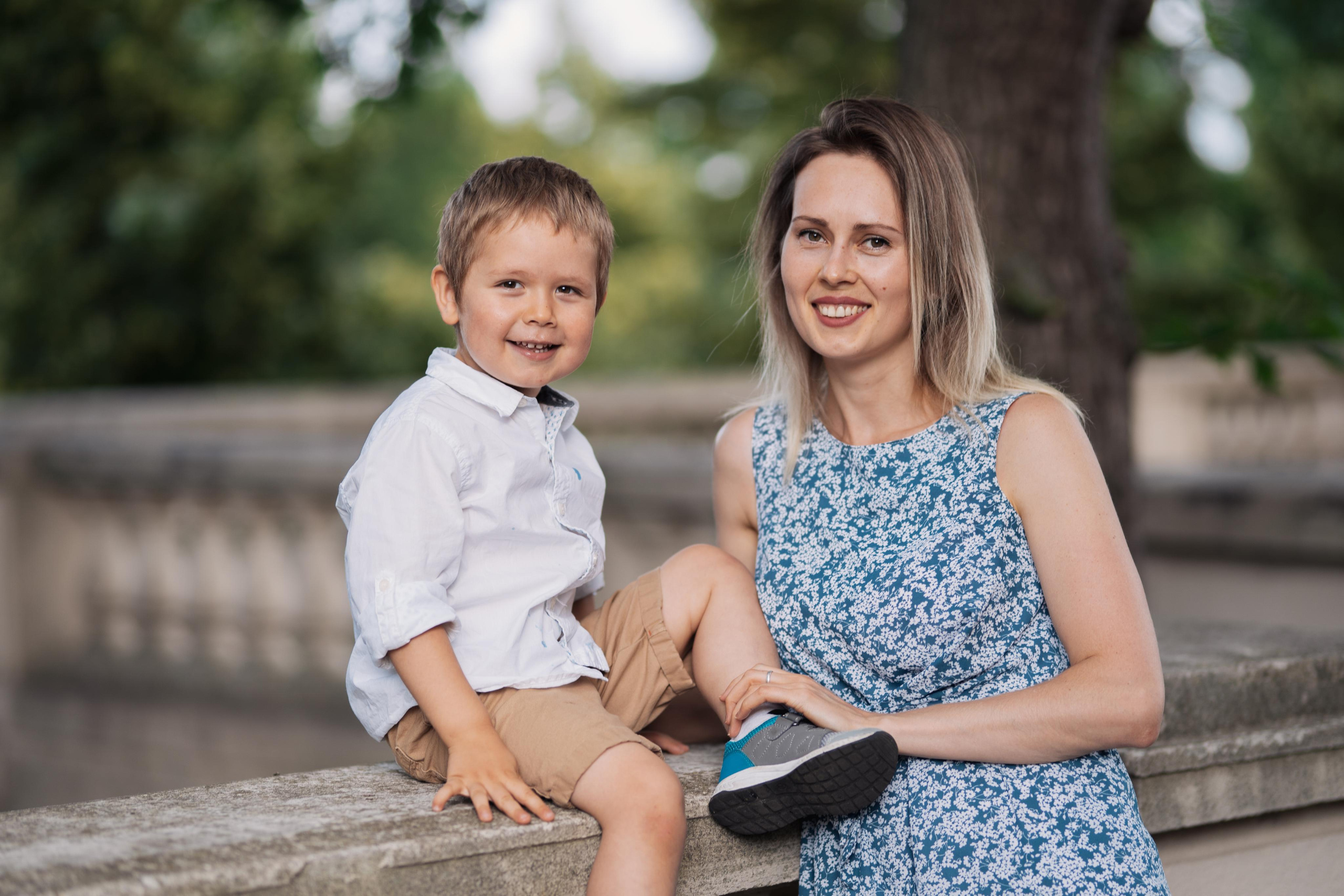 Mom and son photo session. Photographer in Madrid, Spain. Alyona Belyaninova